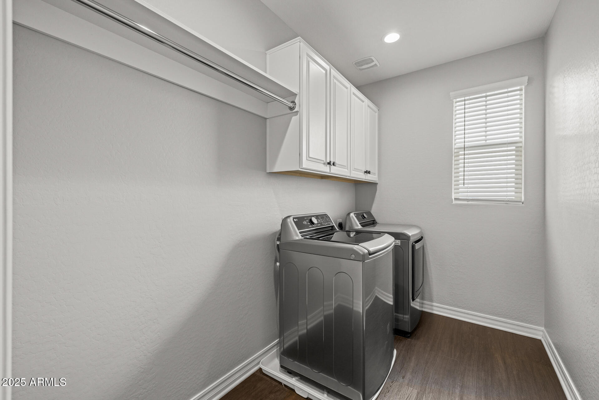 2847 W SHOW LOW Drive