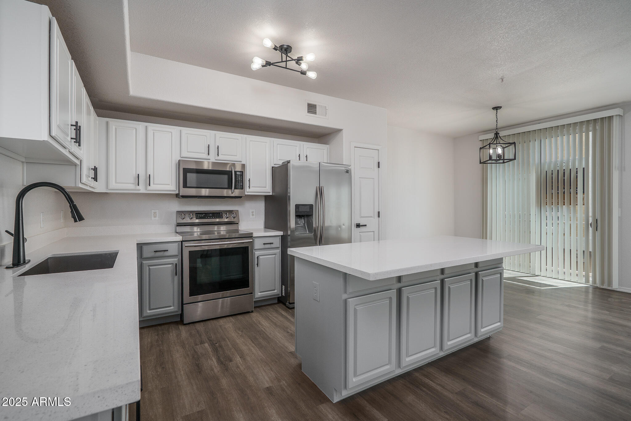 18250 N CAVE CREEK Road, 164