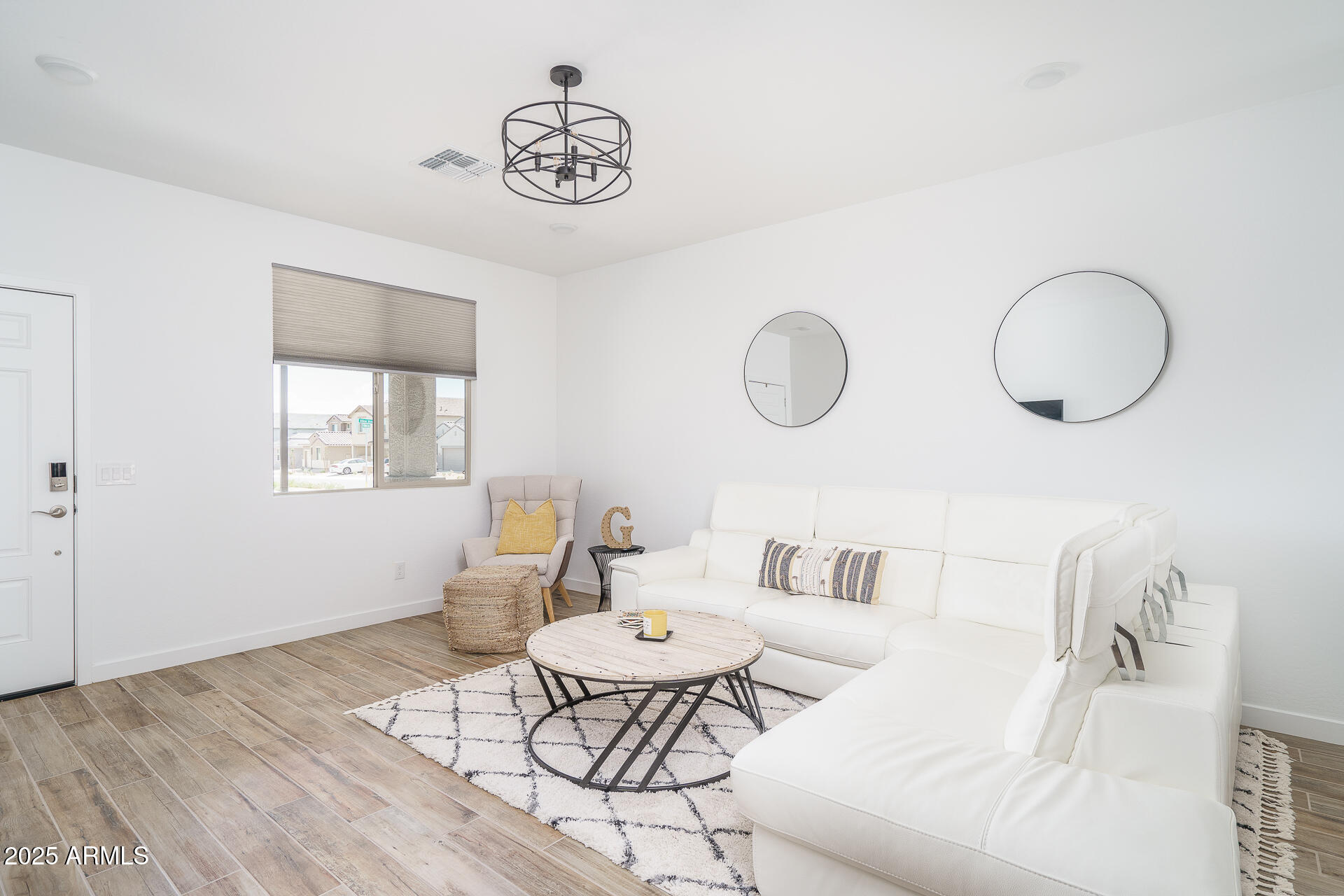 17072 W ALICE Avenue