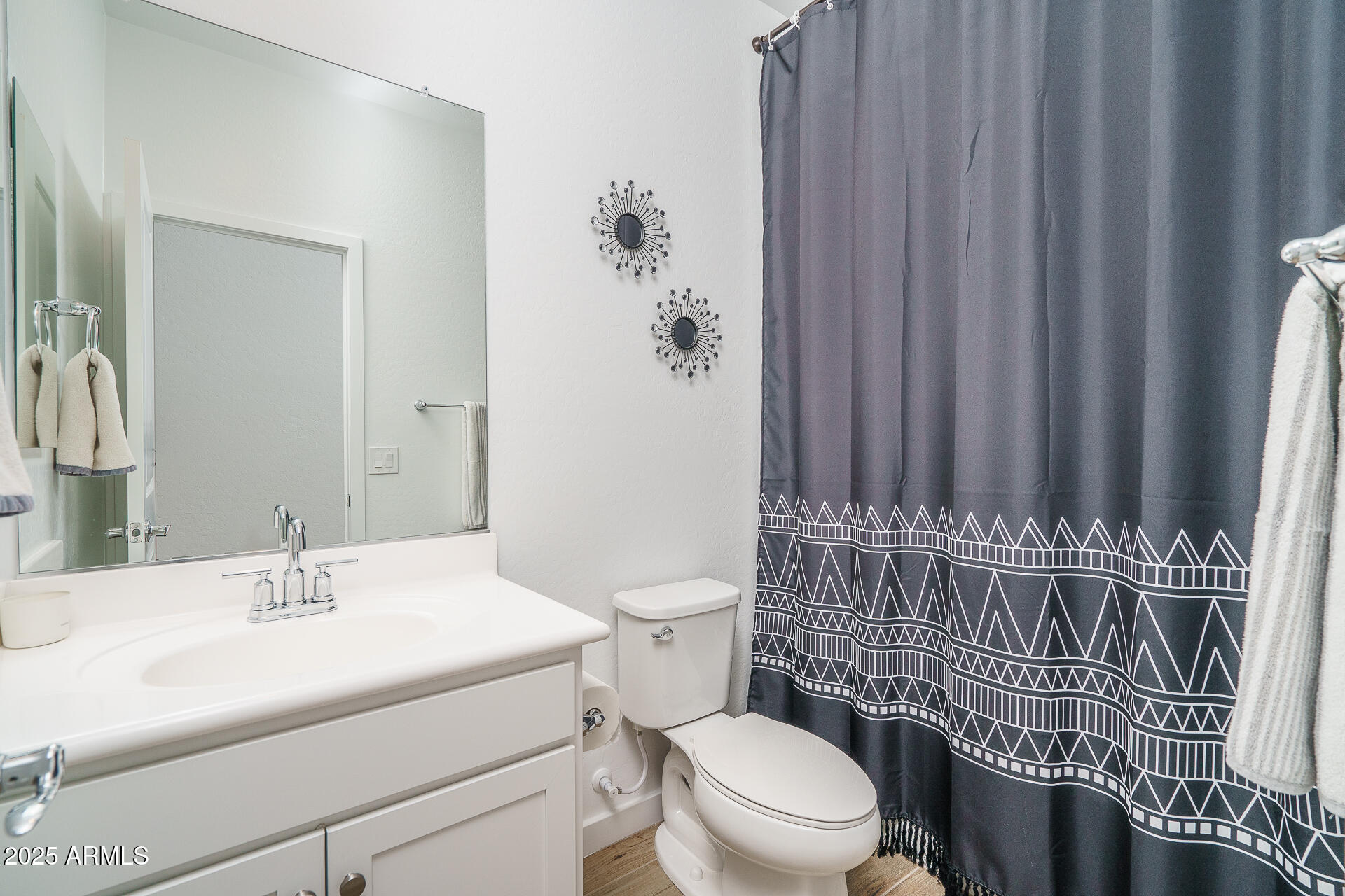 17072 W ALICE Avenue