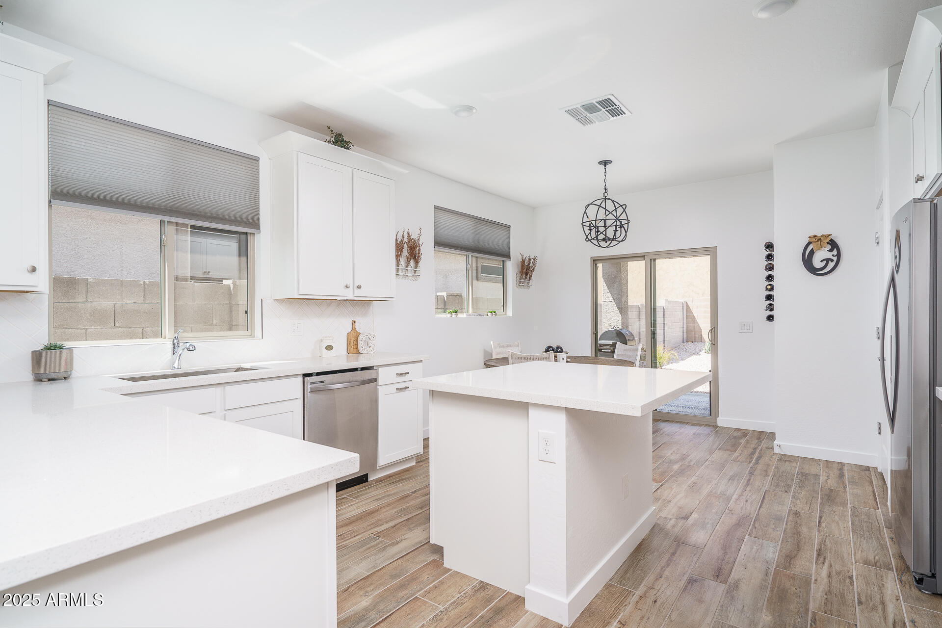 17072 W ALICE Avenue