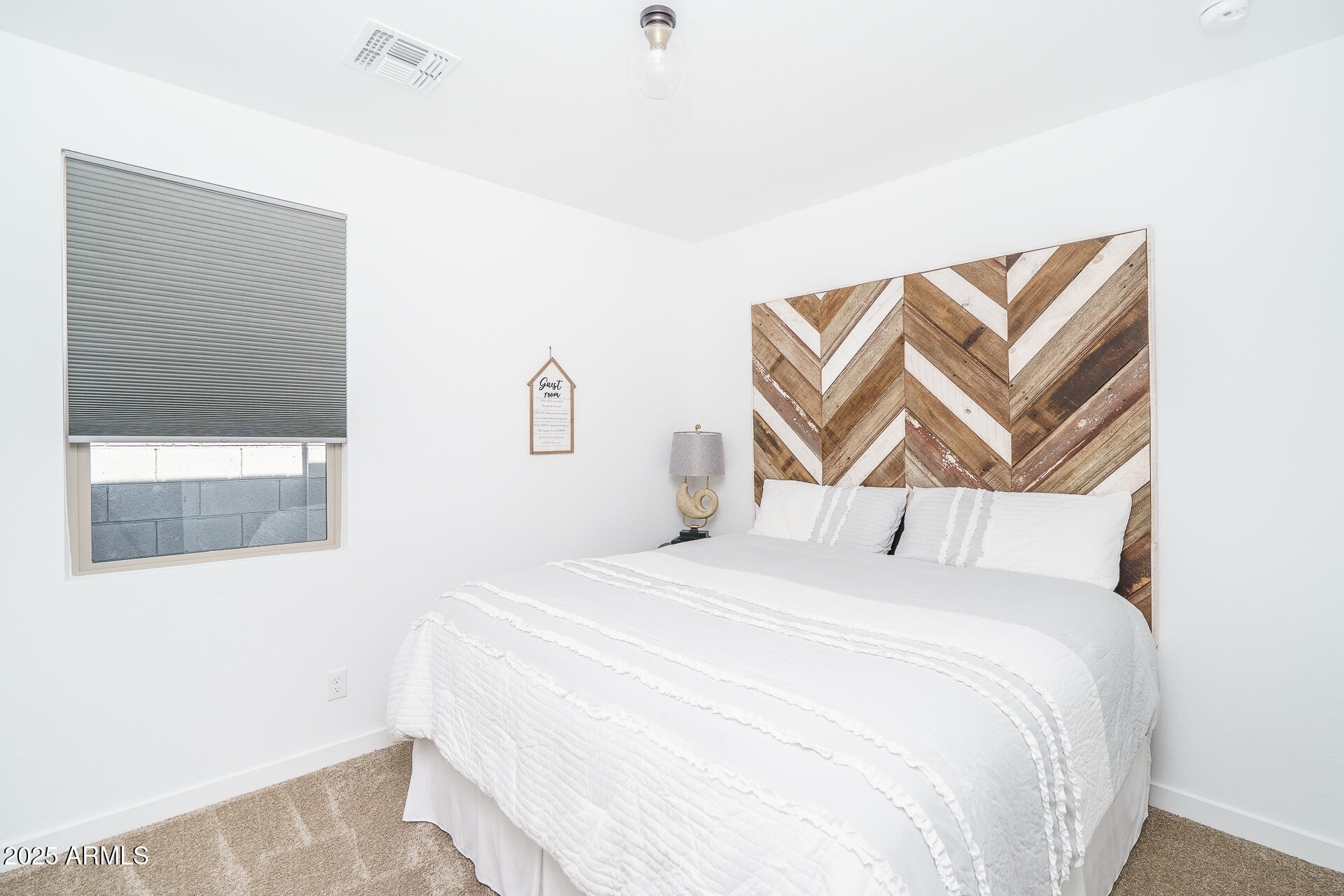 17072 W ALICE Avenue