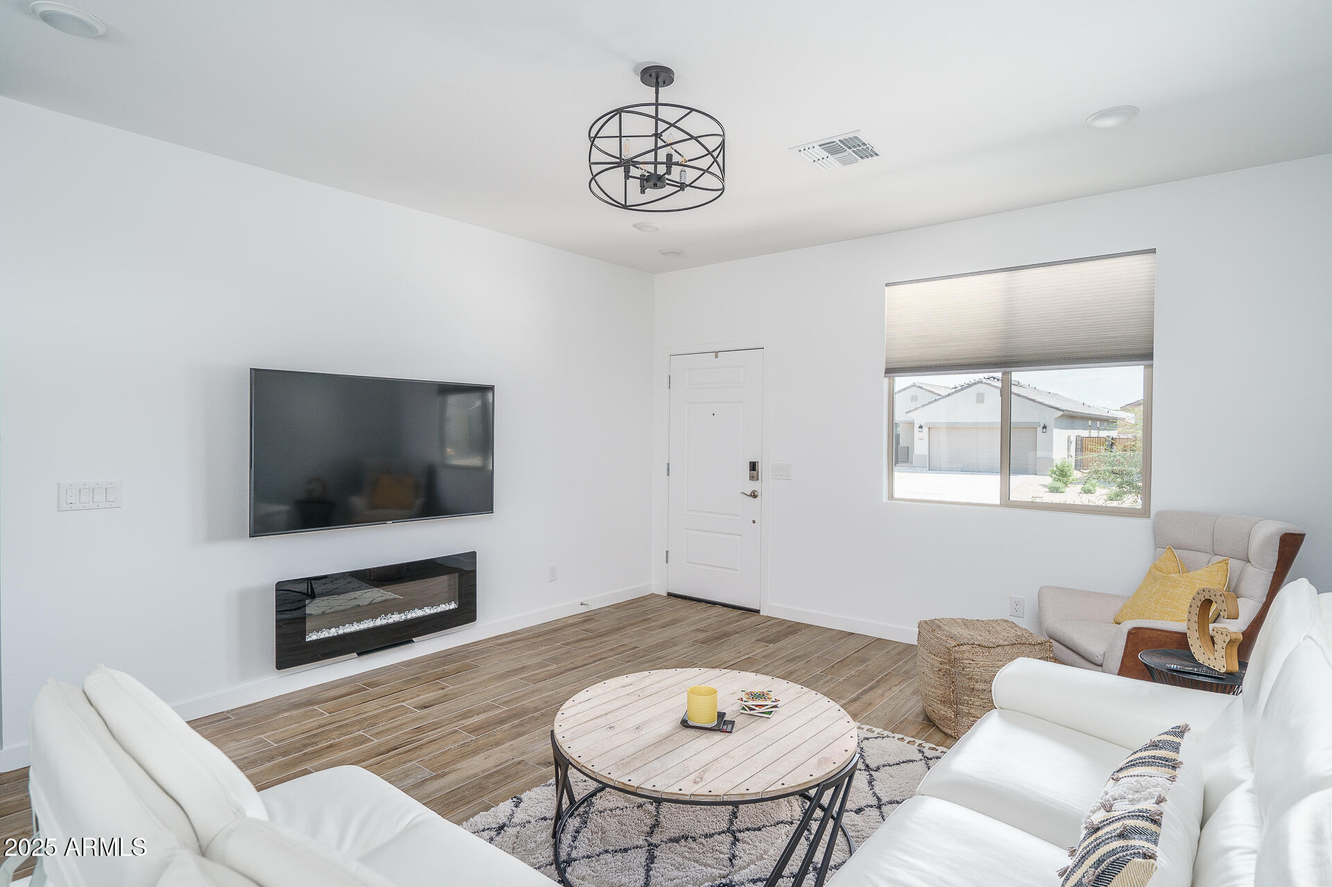 17072 W ALICE Avenue