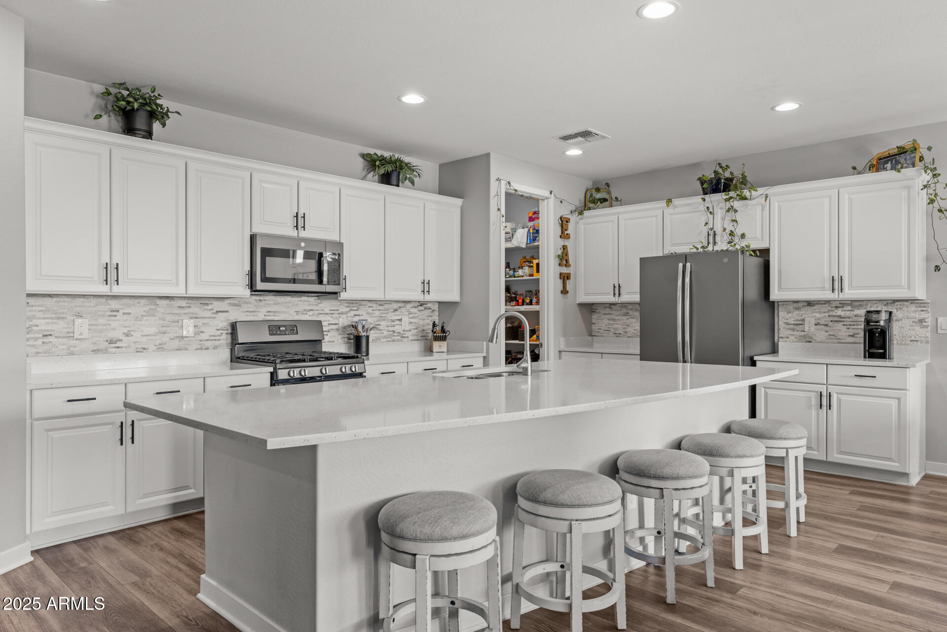35193 N AGUA CALIENTE