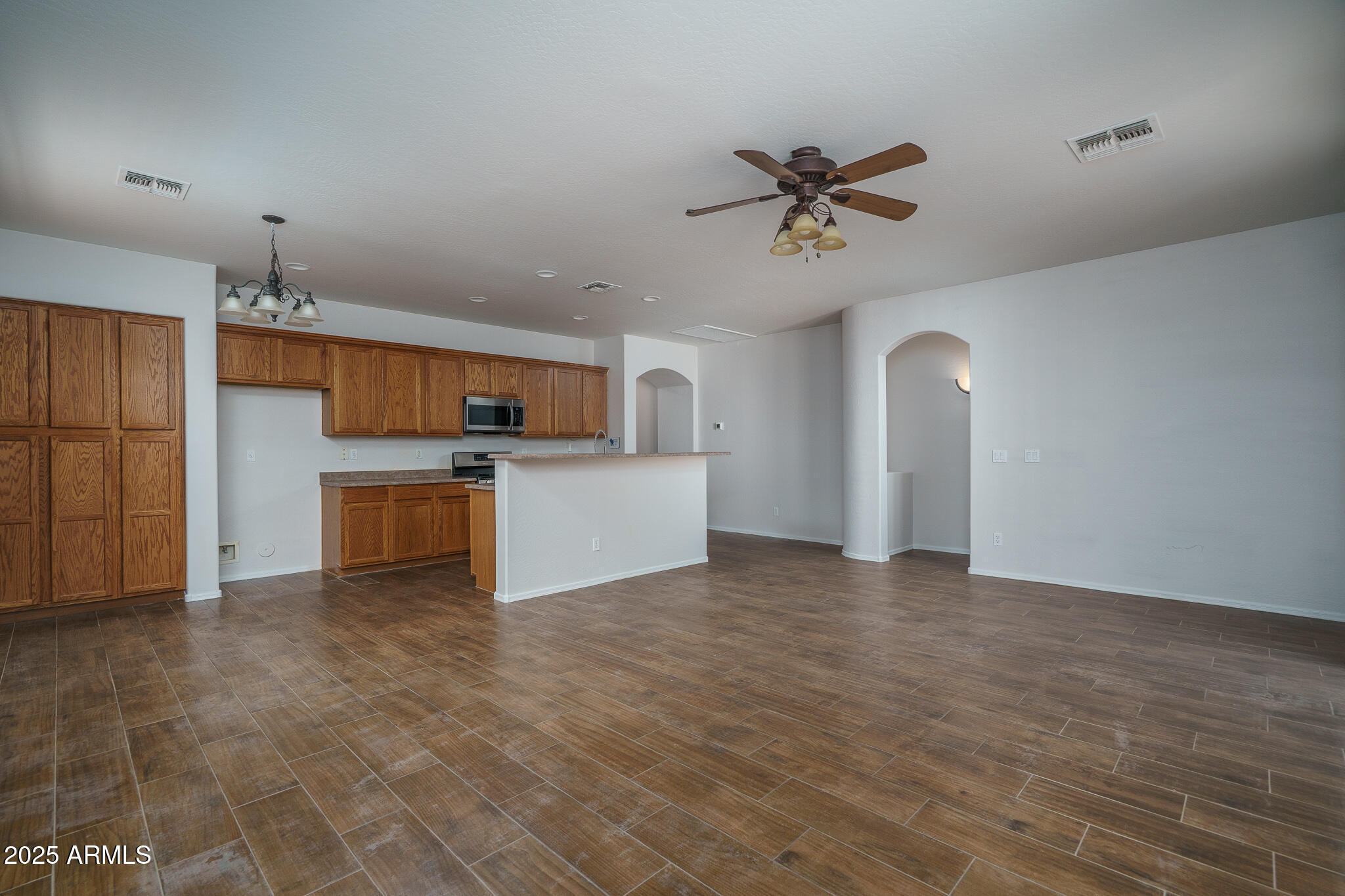 7810 S 74TH Lane