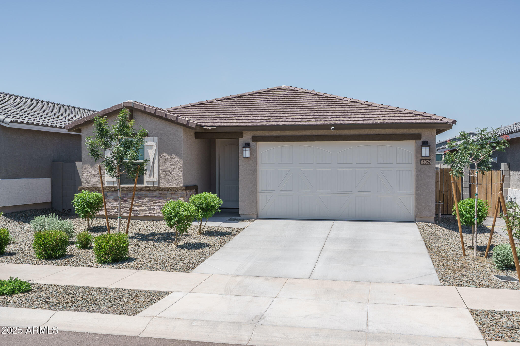 16062 W GRAY FOX Trail