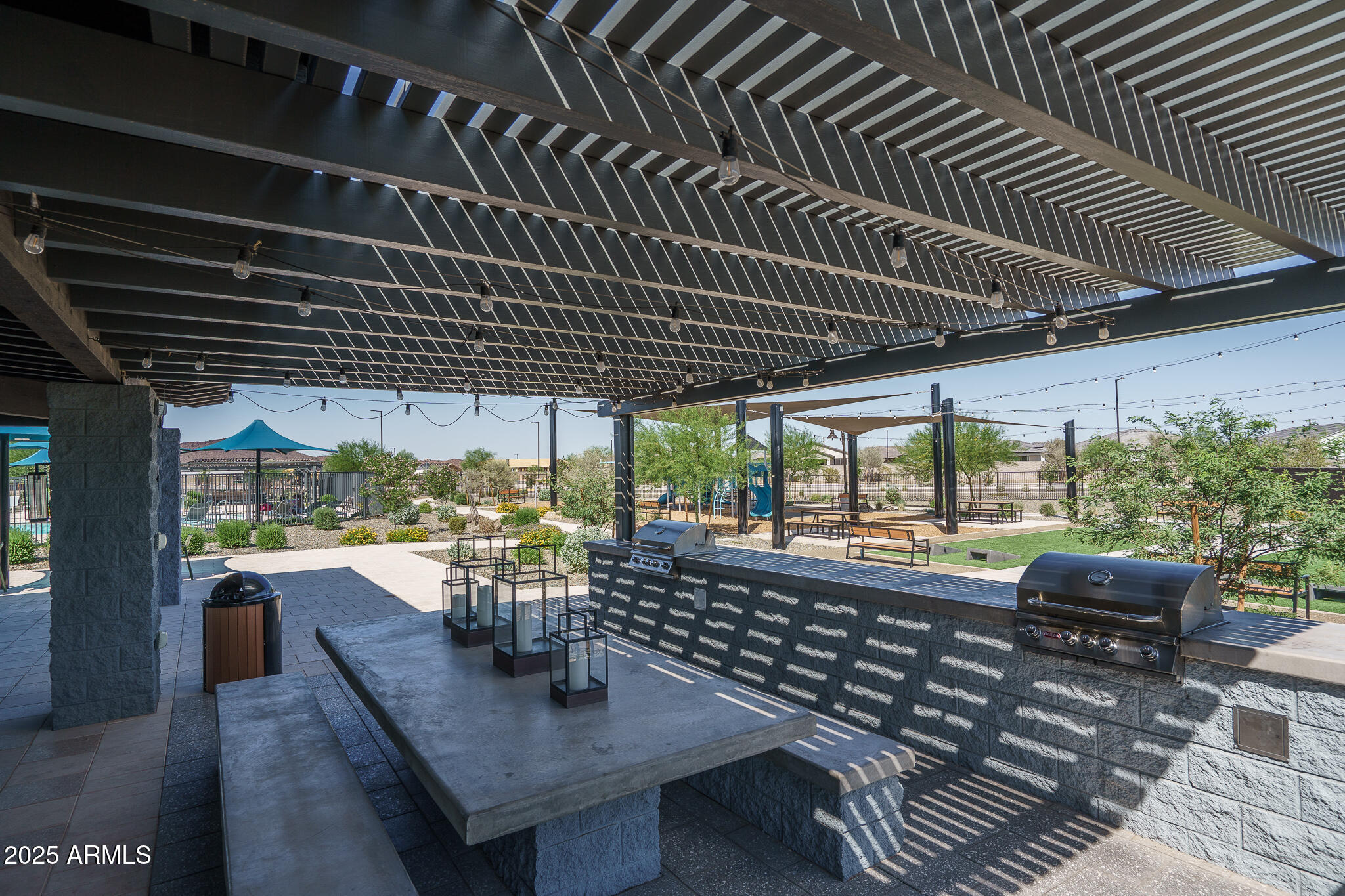 16062 W GRAY FOX Trail