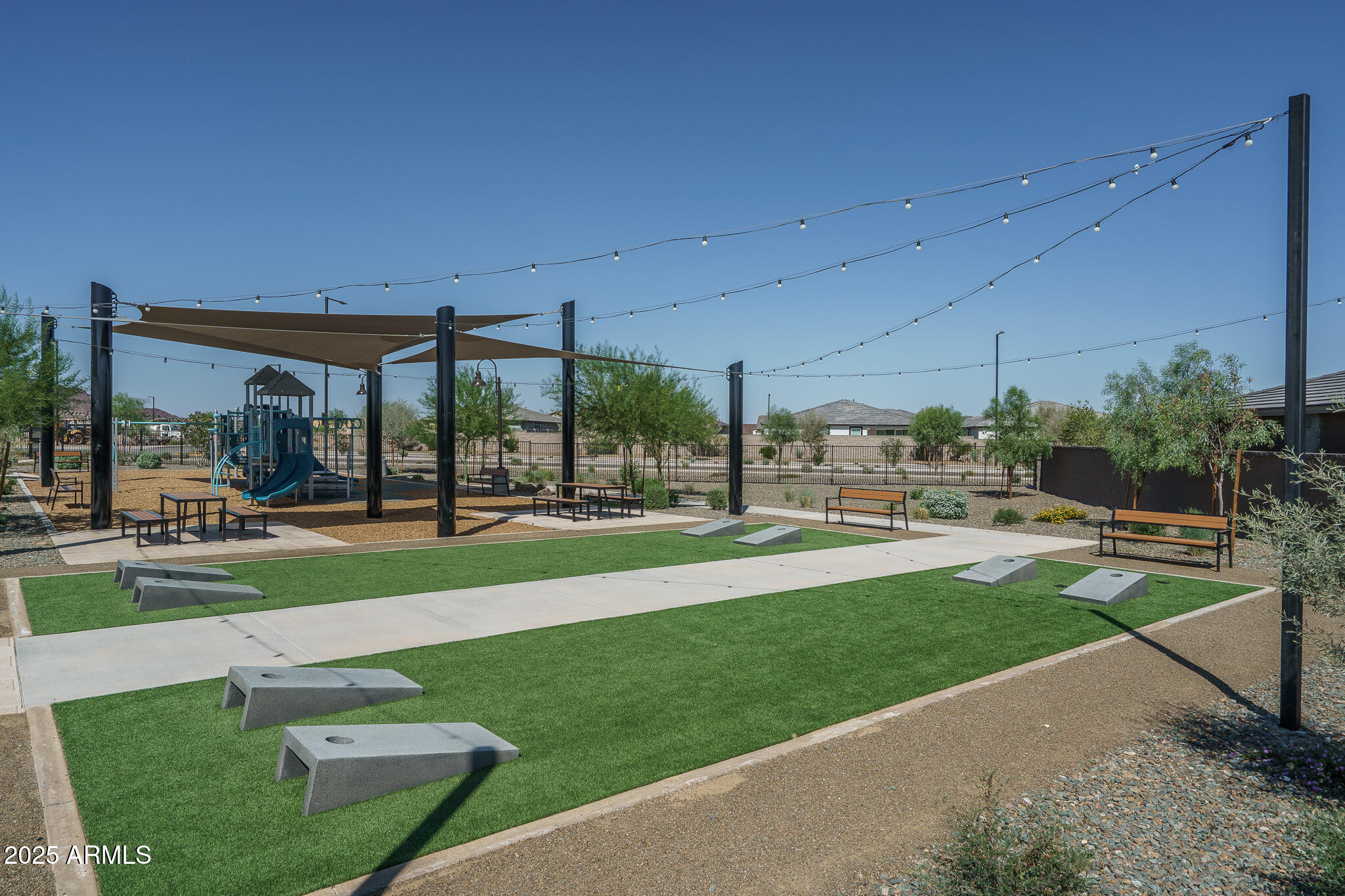 16062 W GRAY FOX Trail