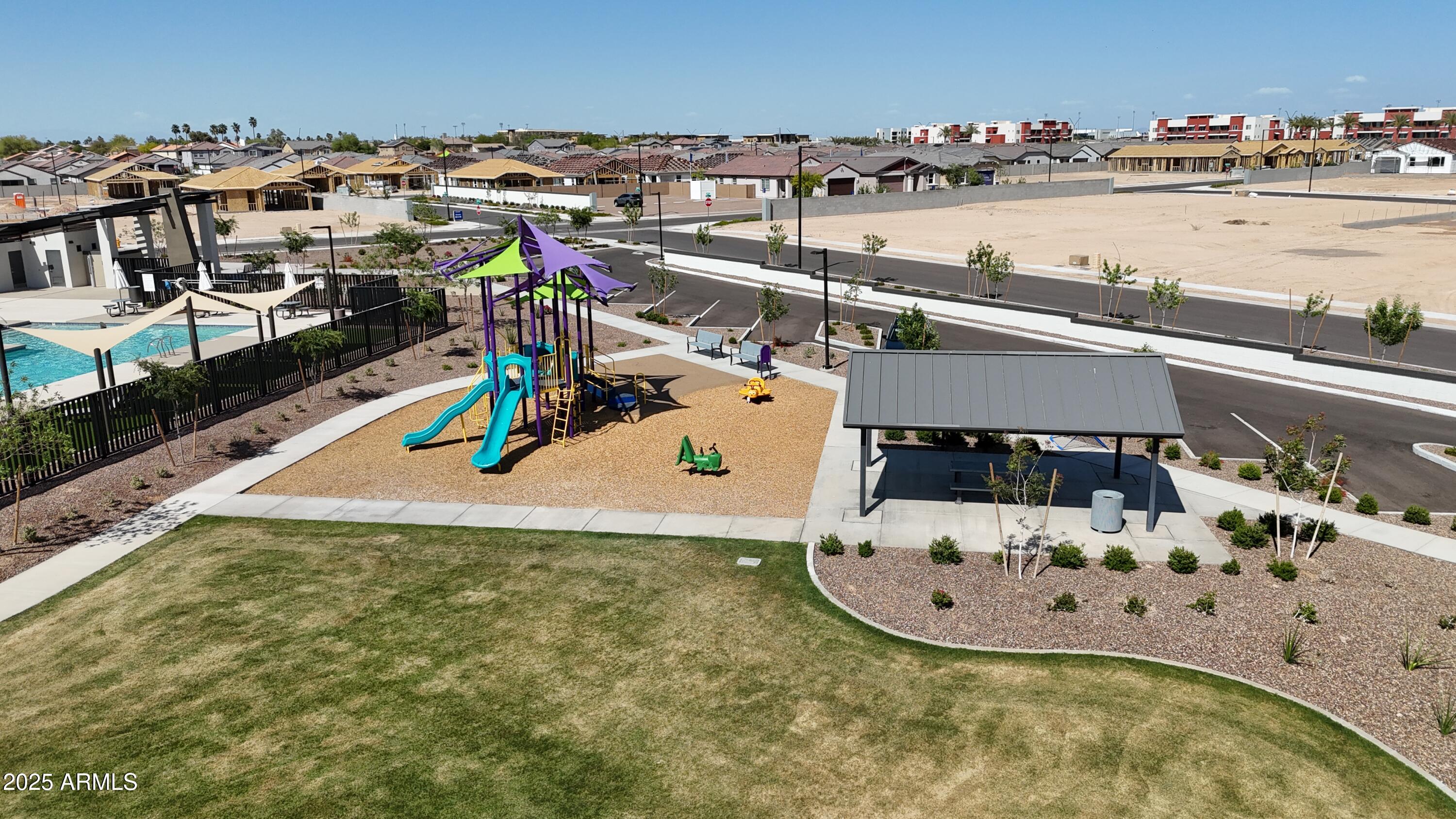 15824 W MIAMI Street