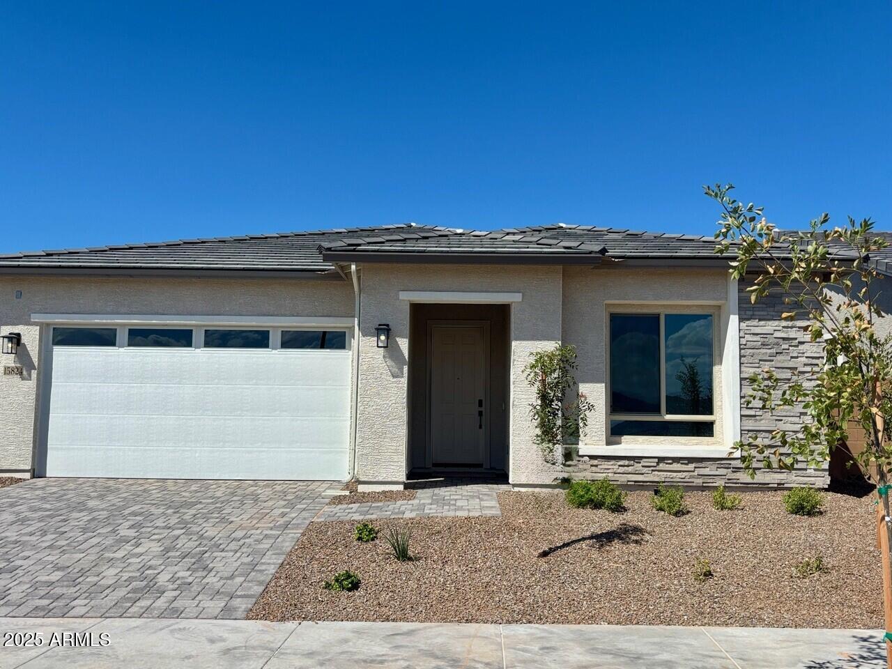 15824 W MIAMI Street