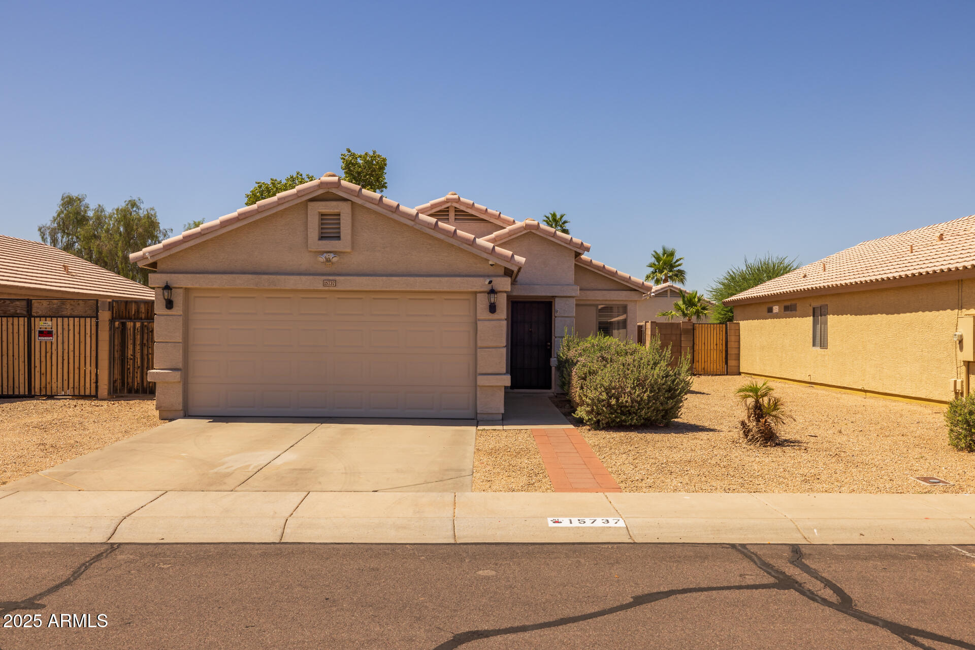 15737 W LUNDBERG Street