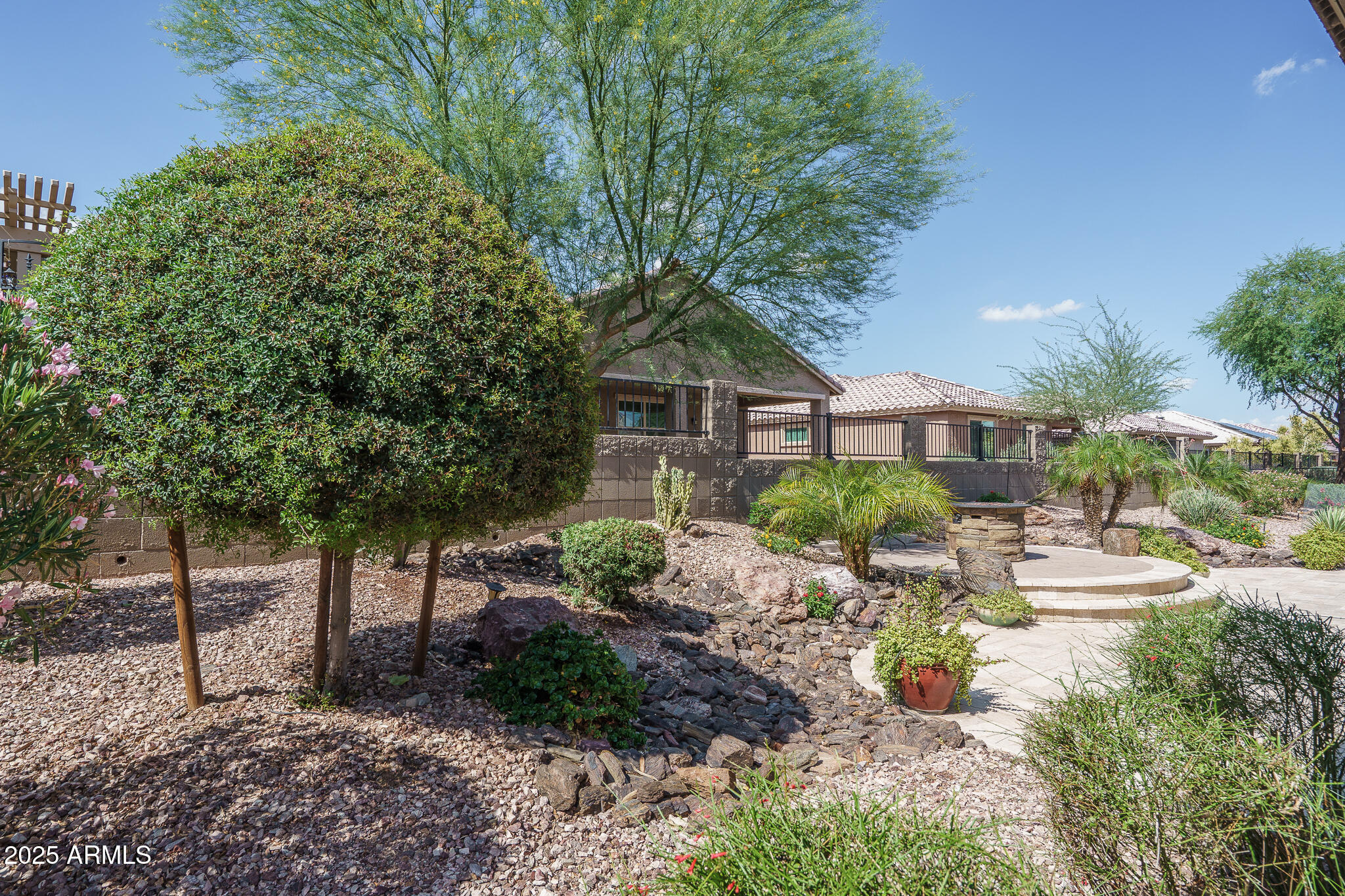 22574 W MOONLIGHT Path