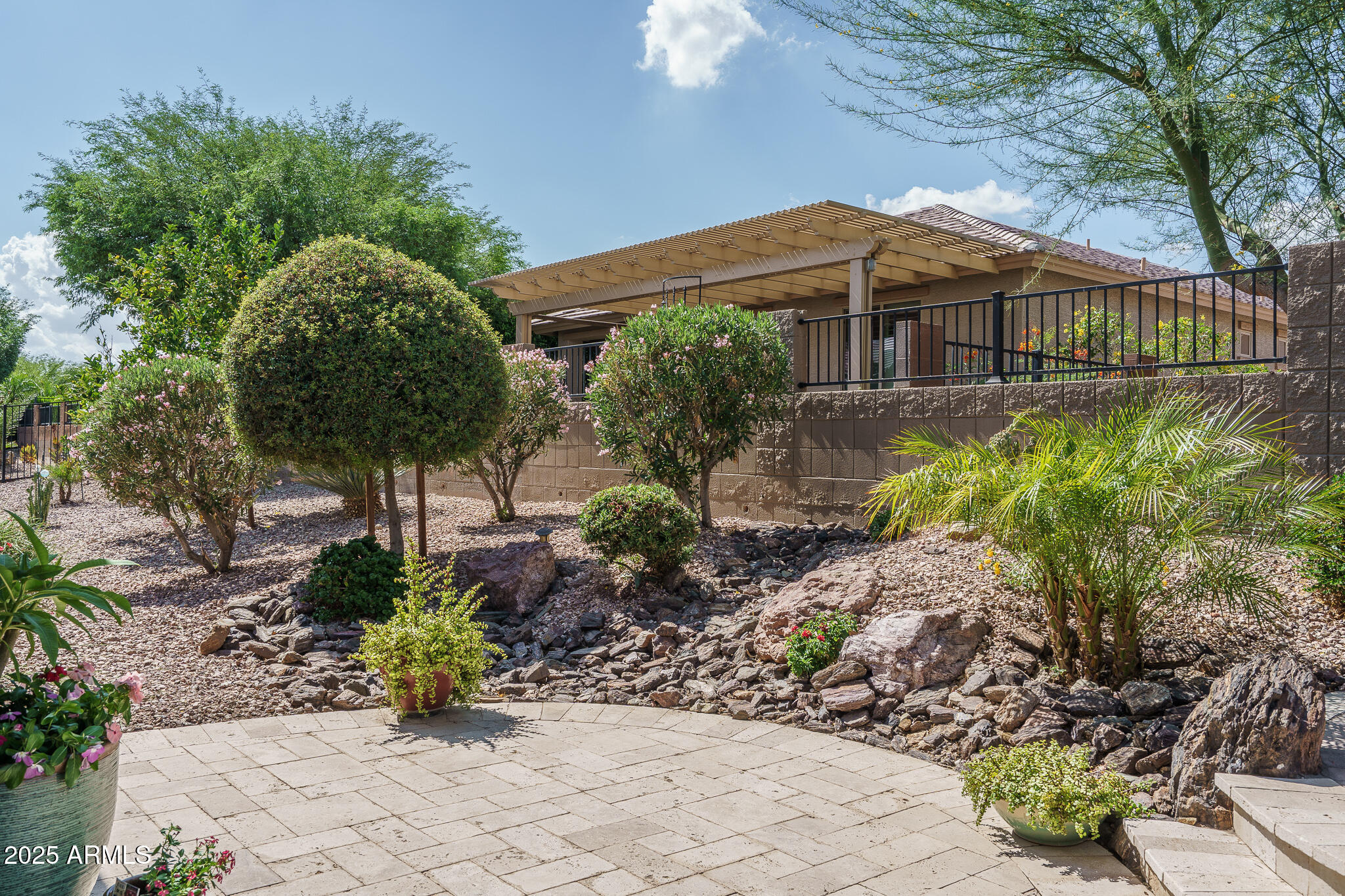 22574 W MOONLIGHT Path