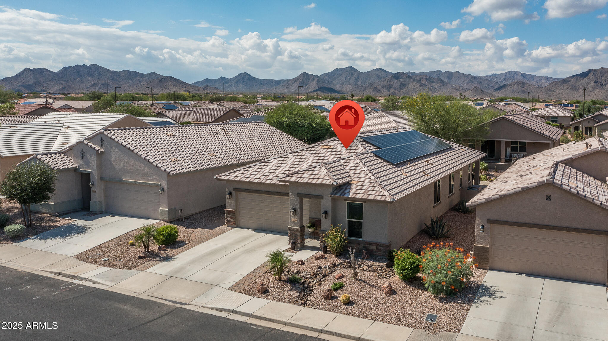 22574 W MOONLIGHT Path