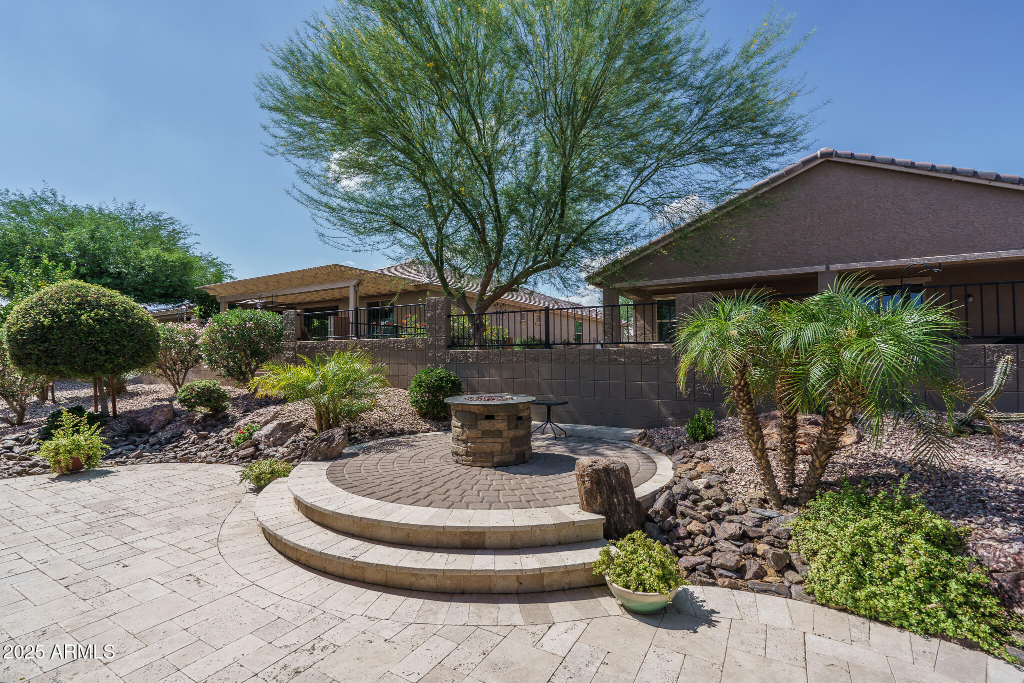 22574 W MOONLIGHT Path