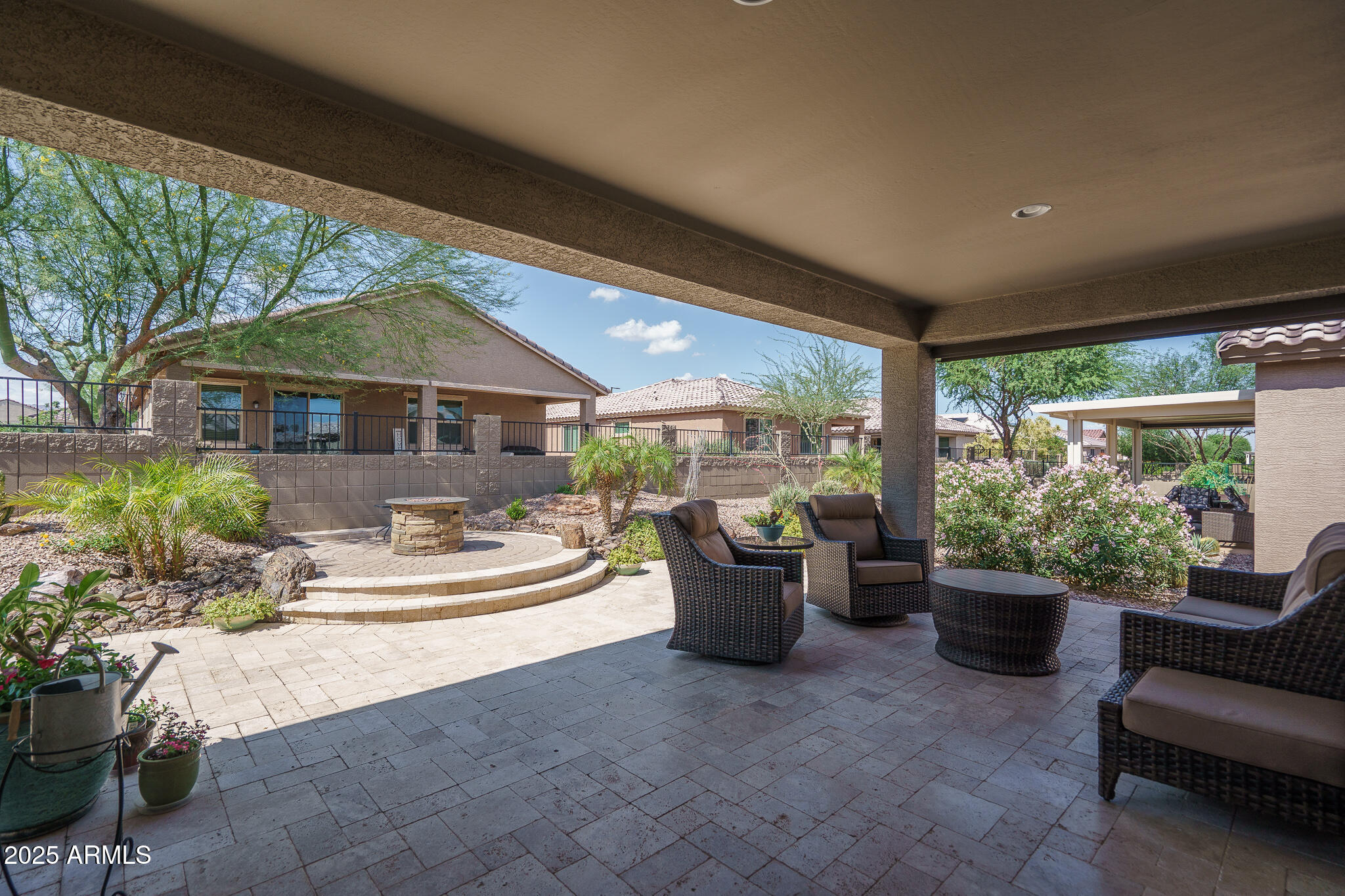 22574 W MOONLIGHT Path