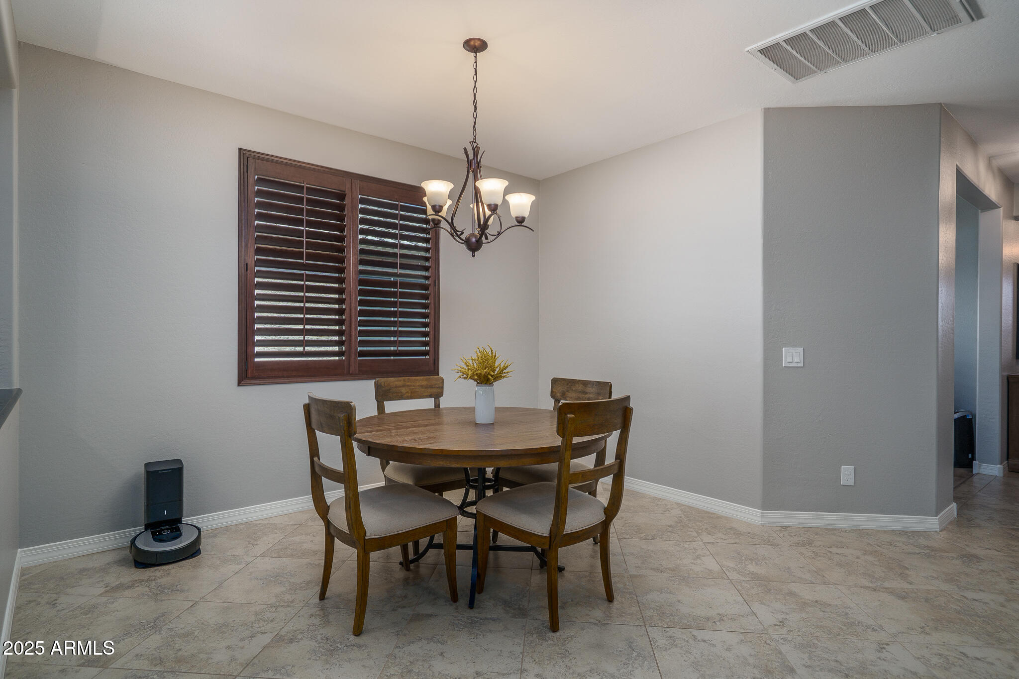 22574 W MOONLIGHT Path