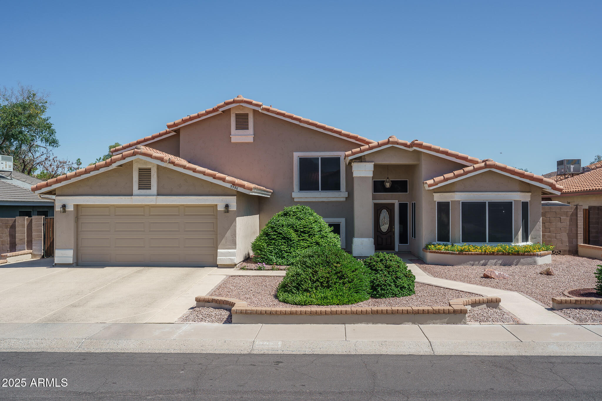 5596 W MERCER Lane