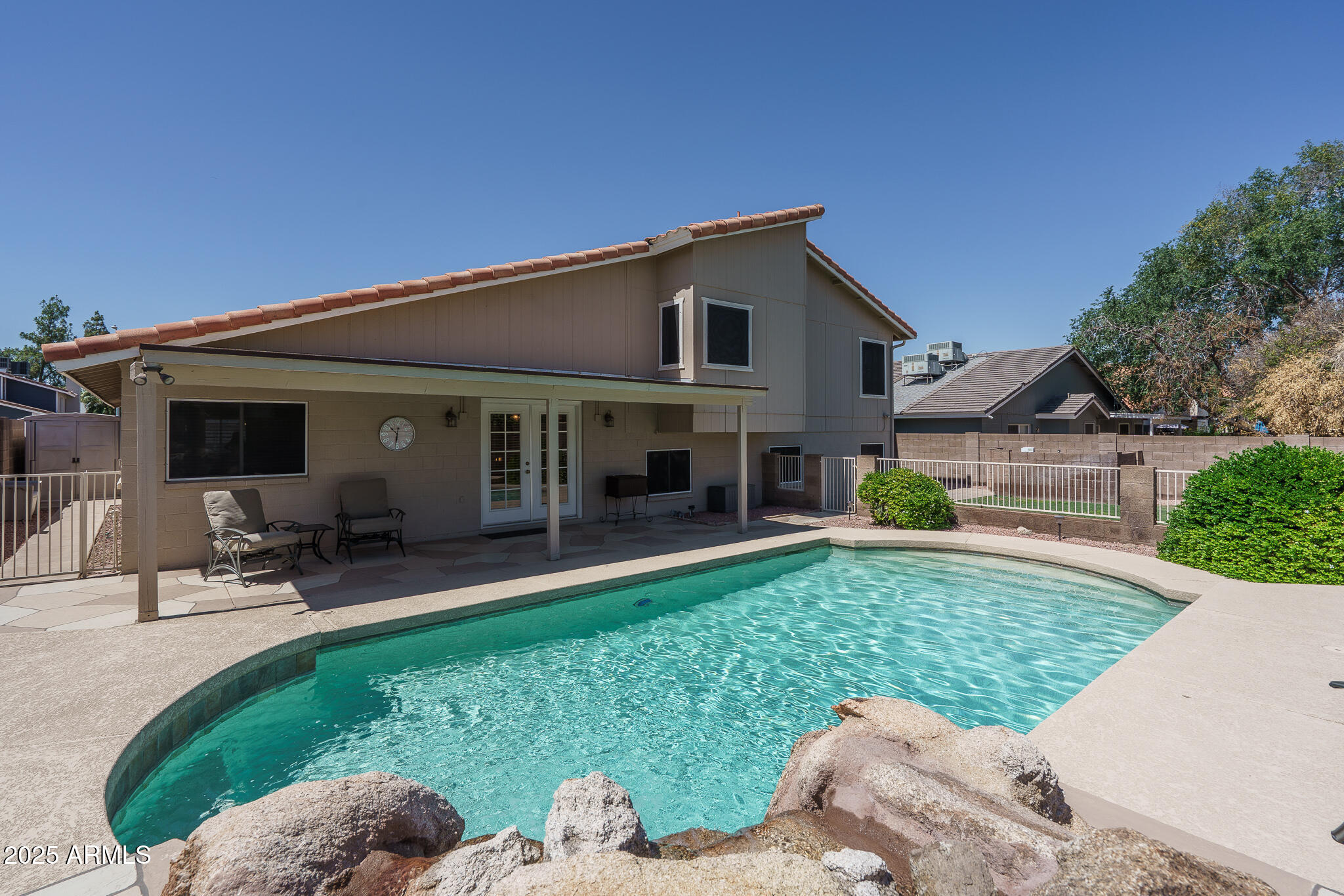 5596 W MERCER Lane