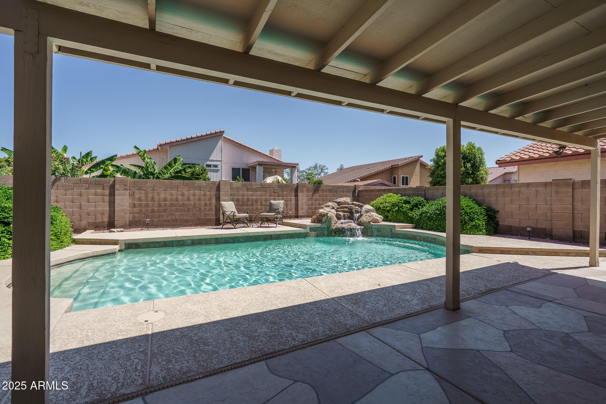 5596 W MERCER Lane