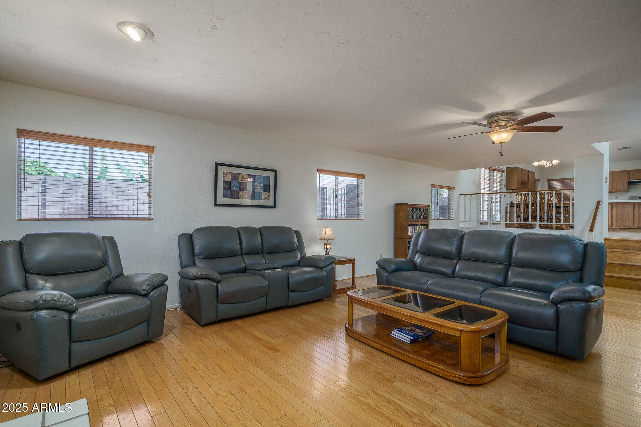 5596 W MERCER Lane