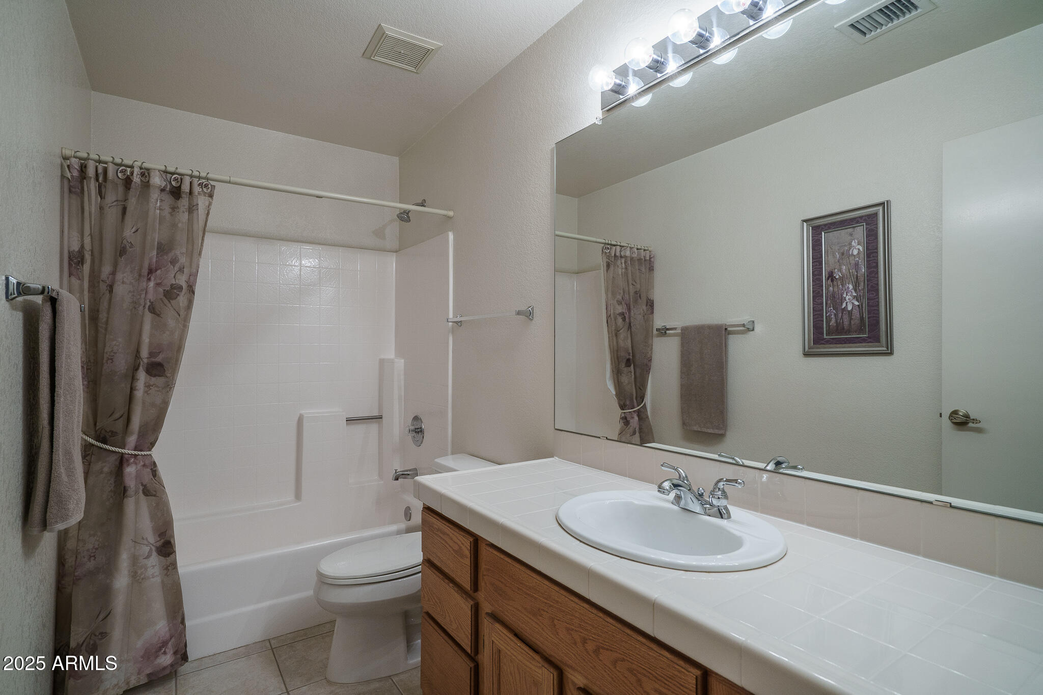 5596 W MERCER Lane