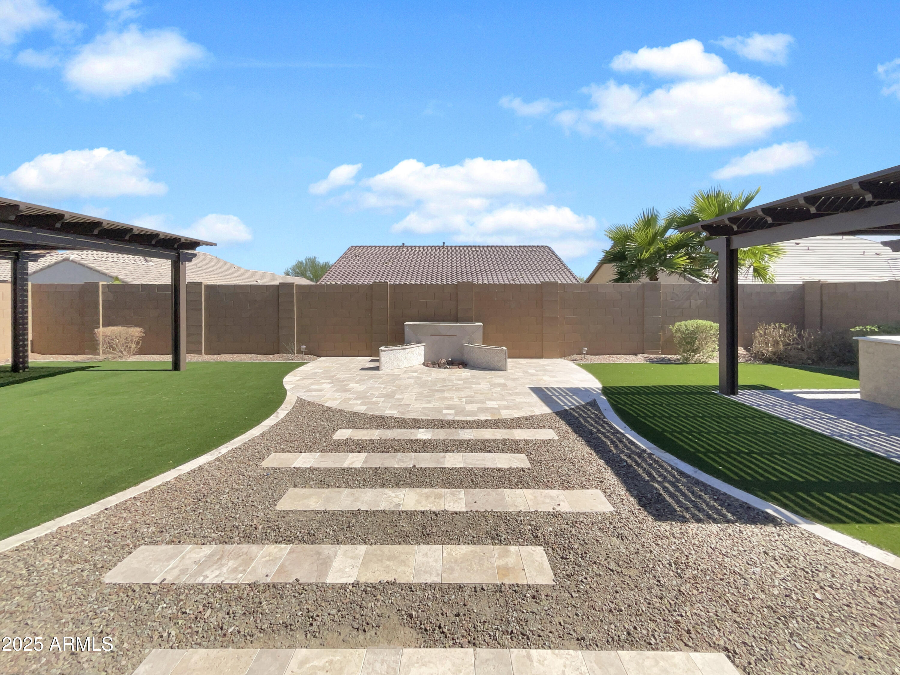 18389 W LONG LAKE Road