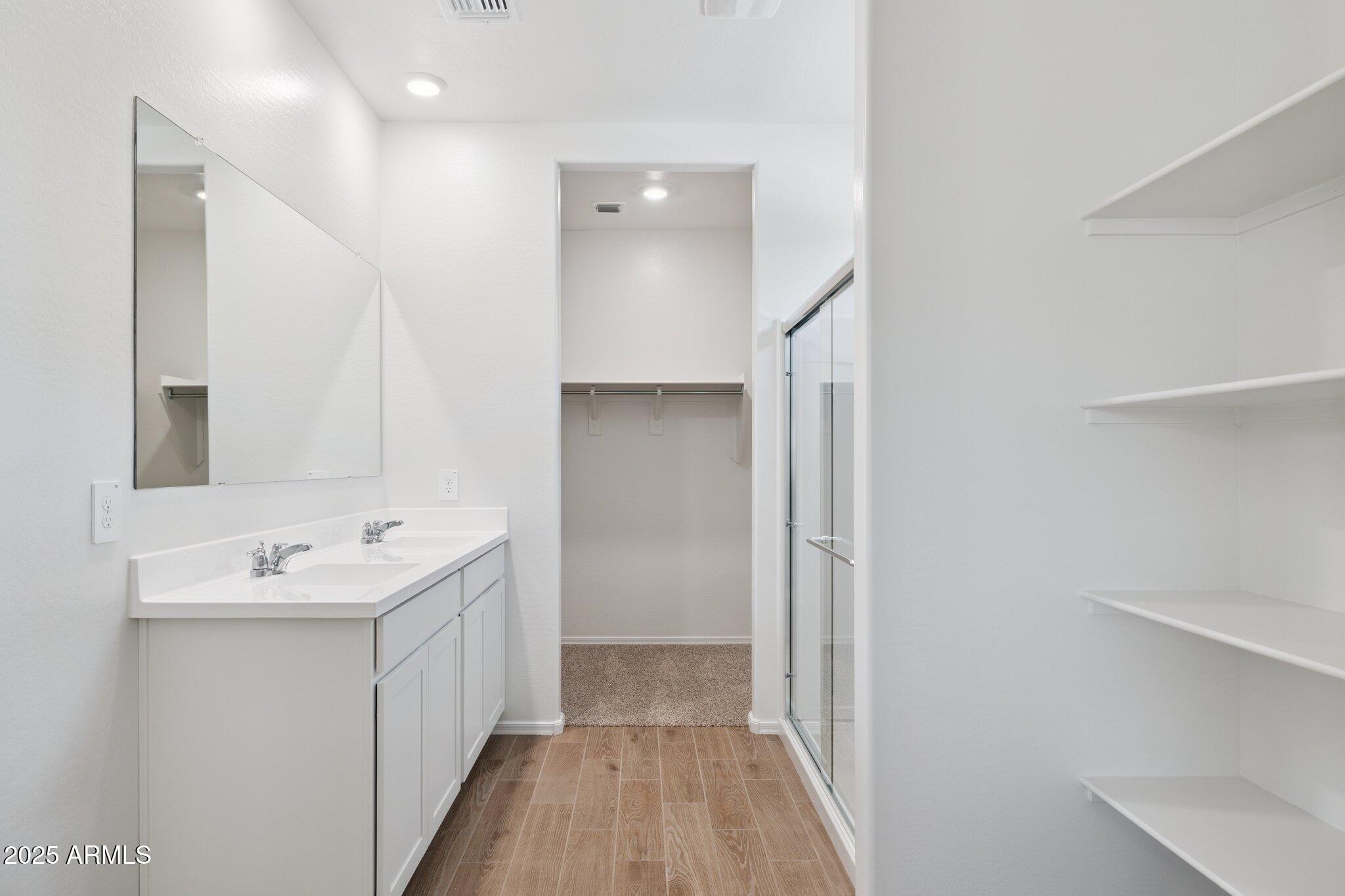 18362 W HACKAMORE Drive