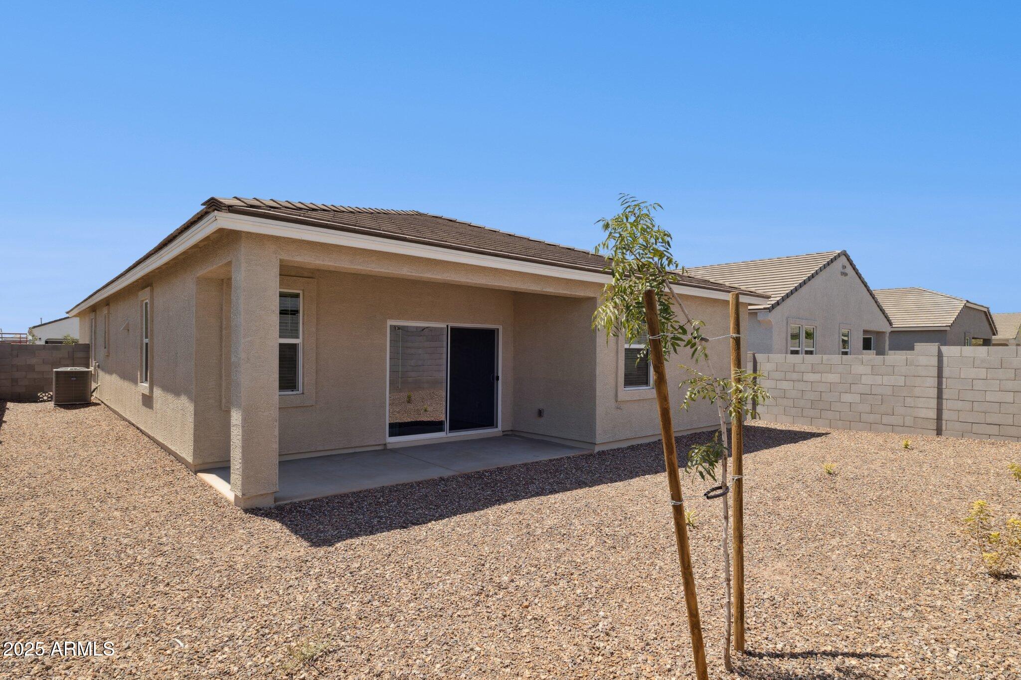 18362 W HACKAMORE Drive