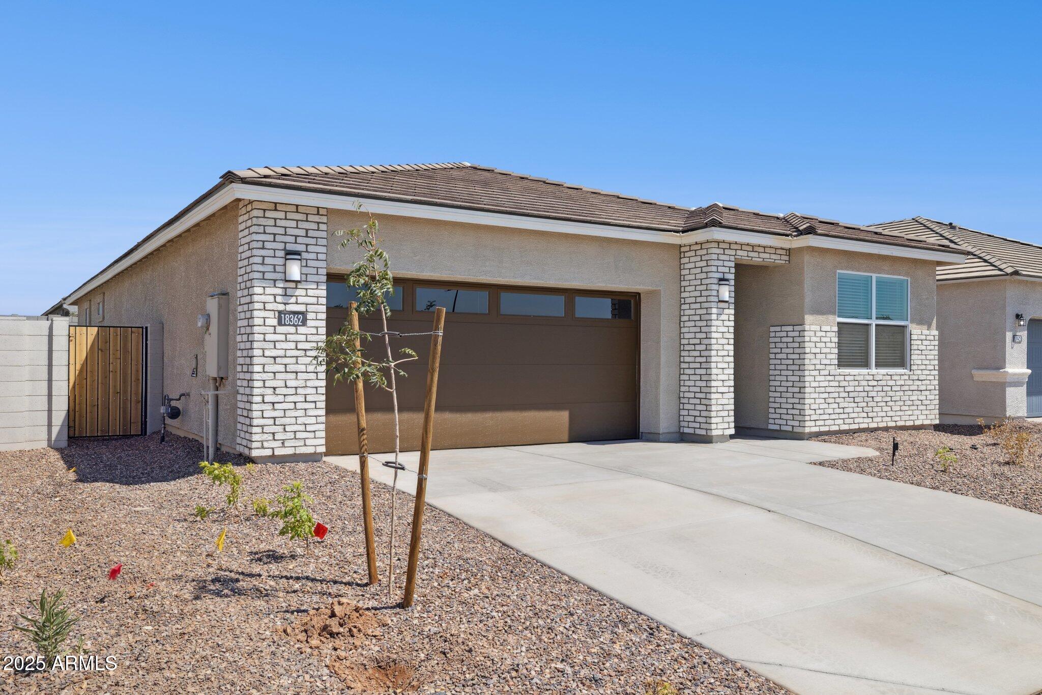 18362 W HACKAMORE Drive