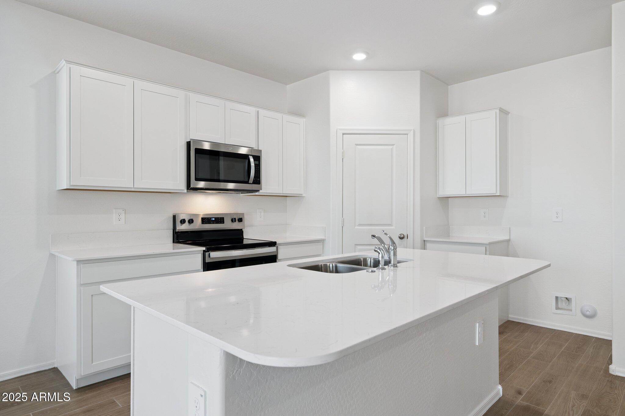 18362 W HACKAMORE Drive