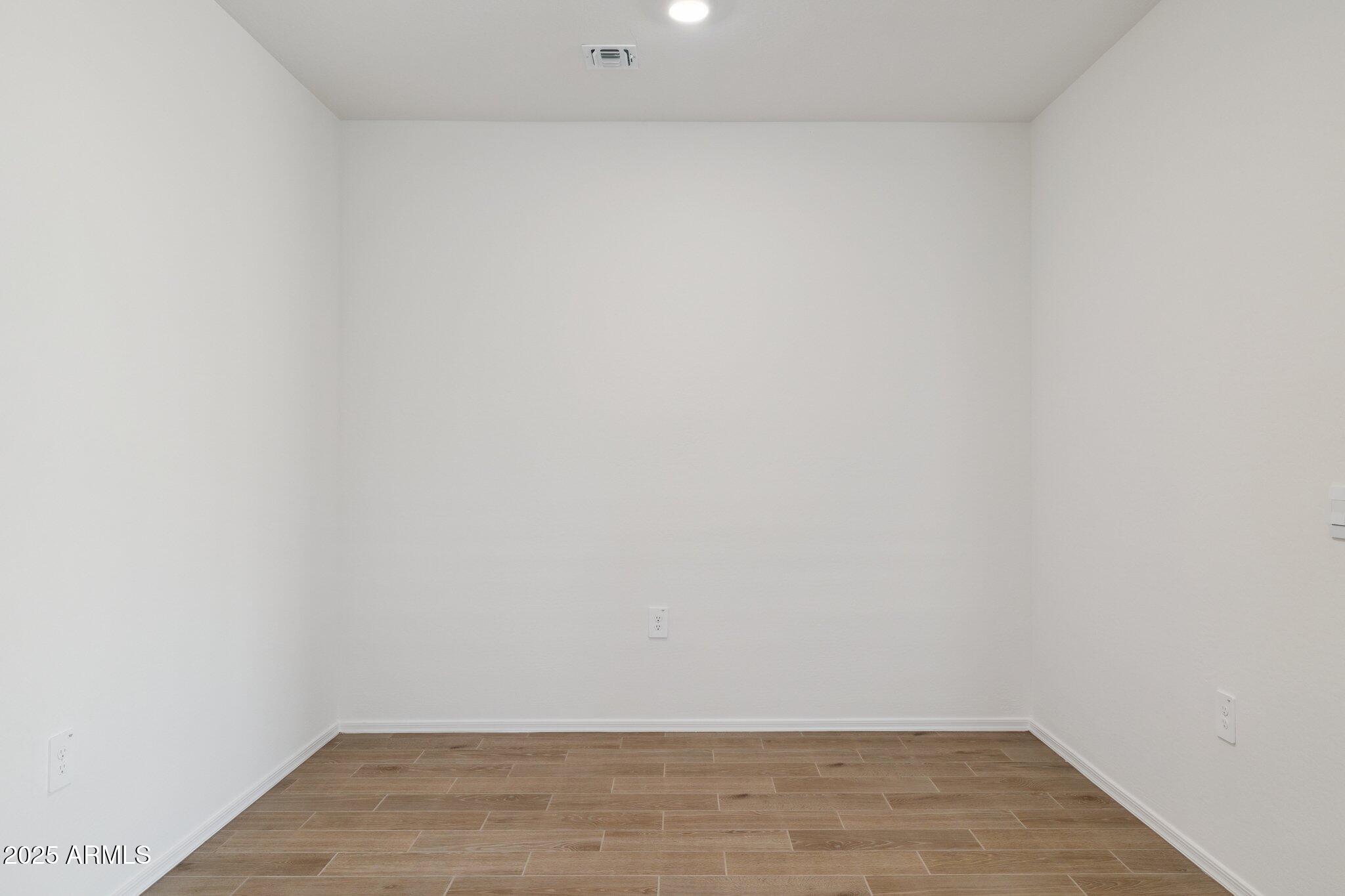 18362 W HACKAMORE Drive