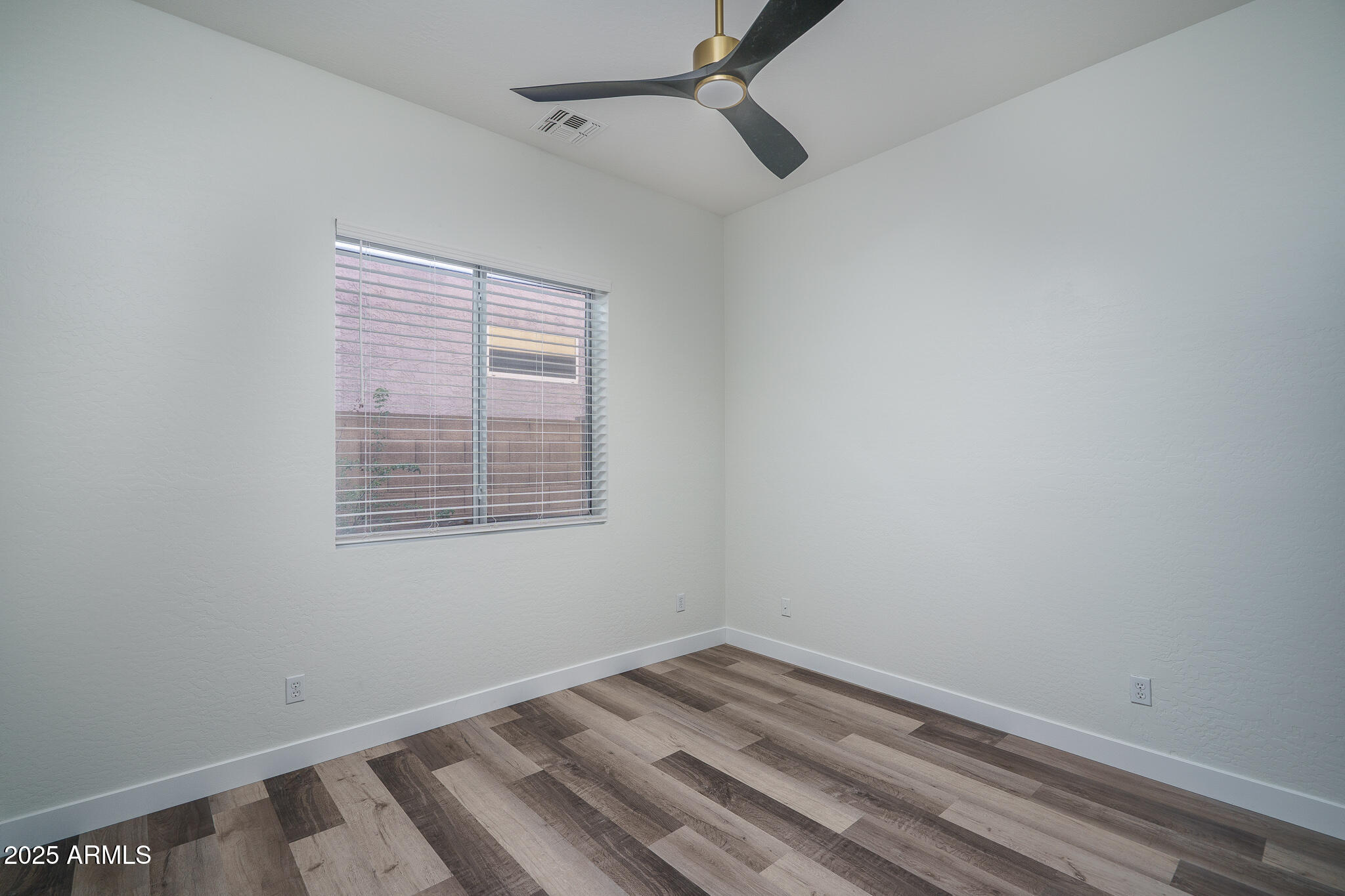 4609 E PINNACLE VISTA Drive