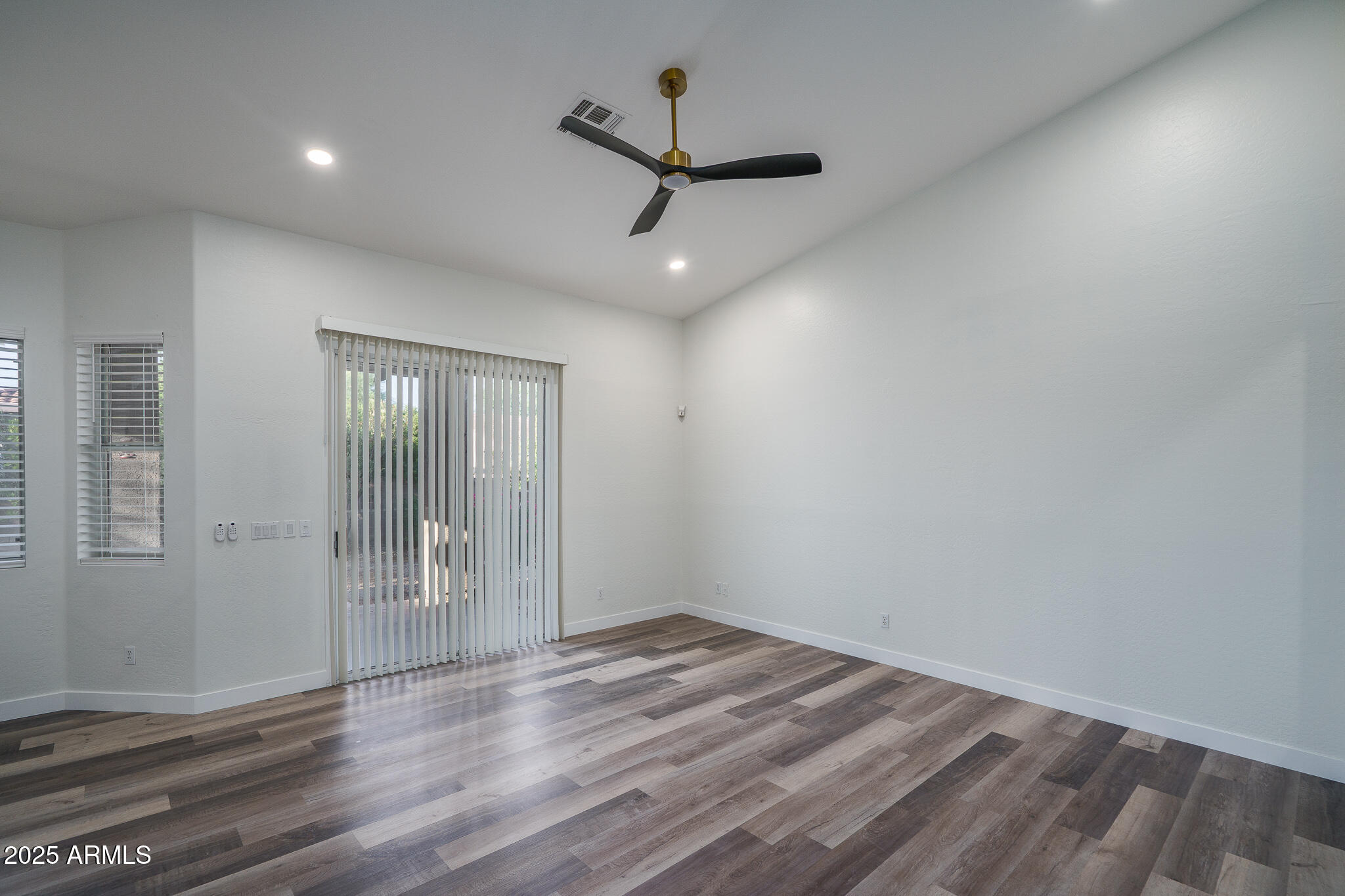 4609 E PINNACLE VISTA Drive