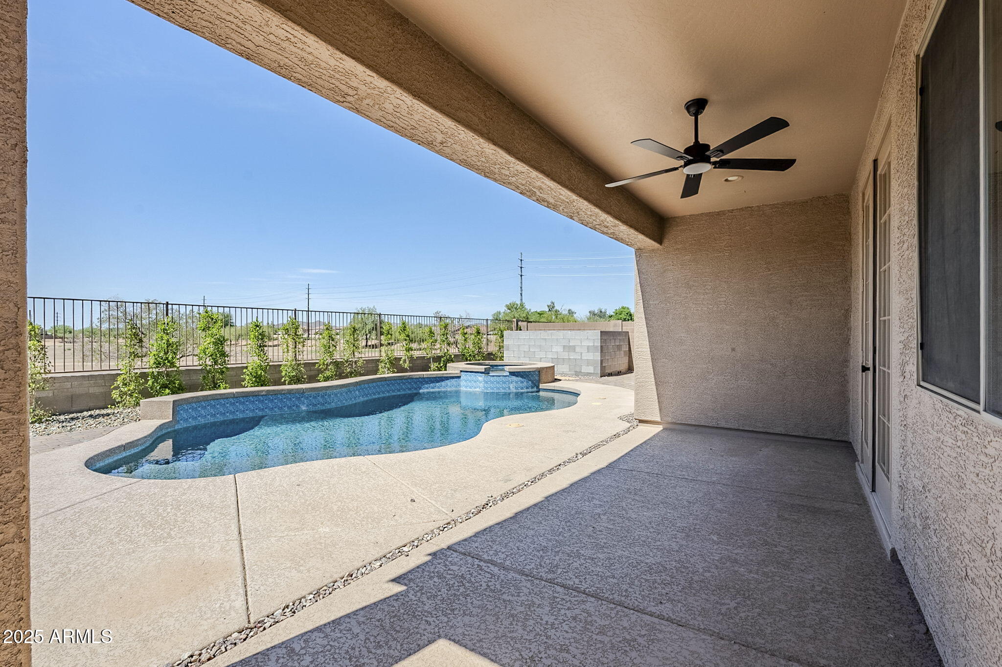 1367 W STEPHANIE Lane