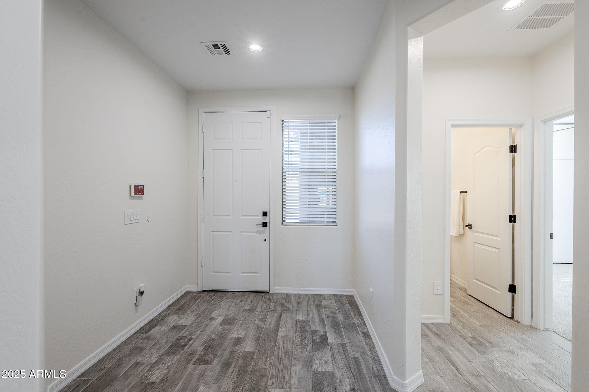 1367 W STEPHANIE Lane