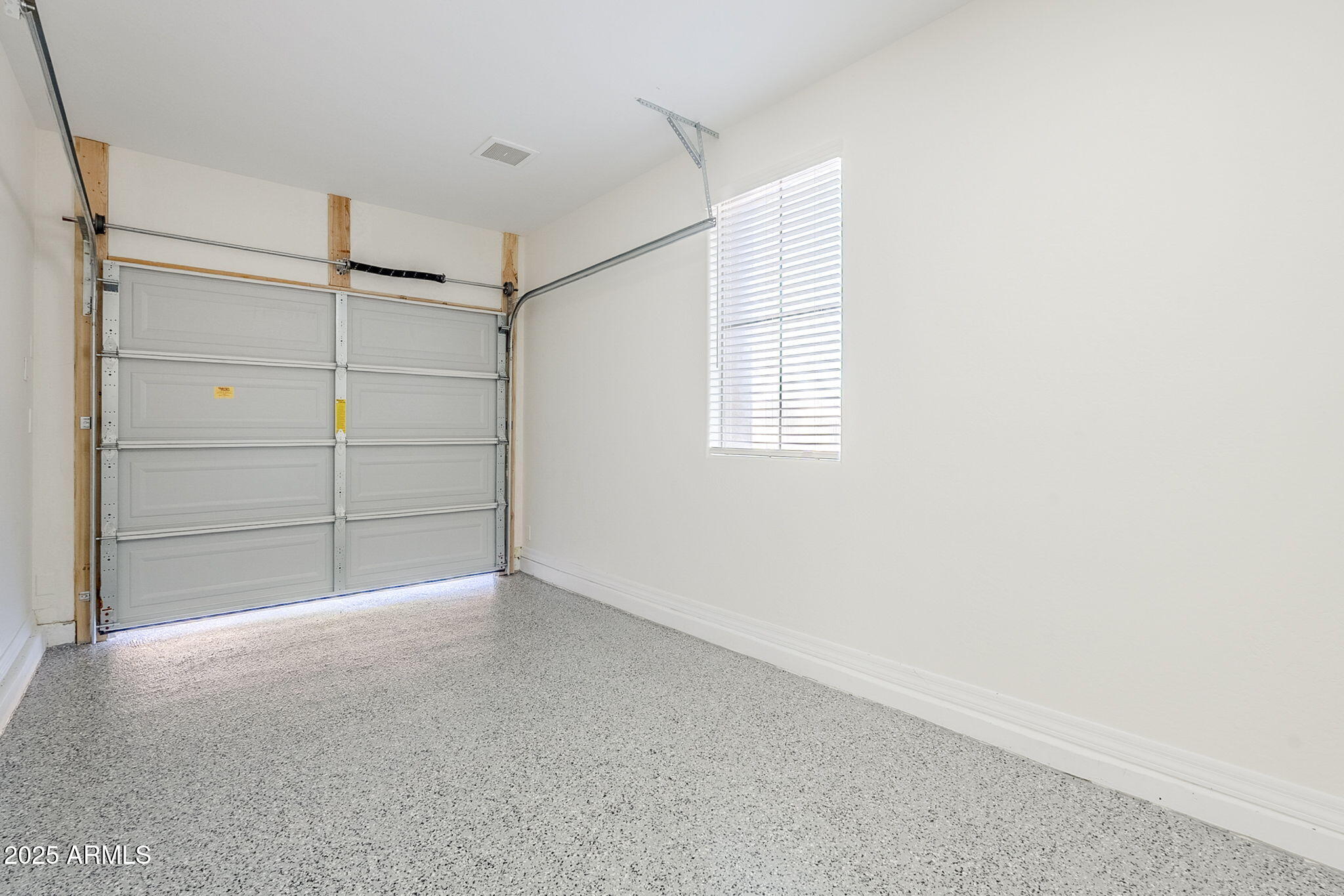 1367 W STEPHANIE Lane