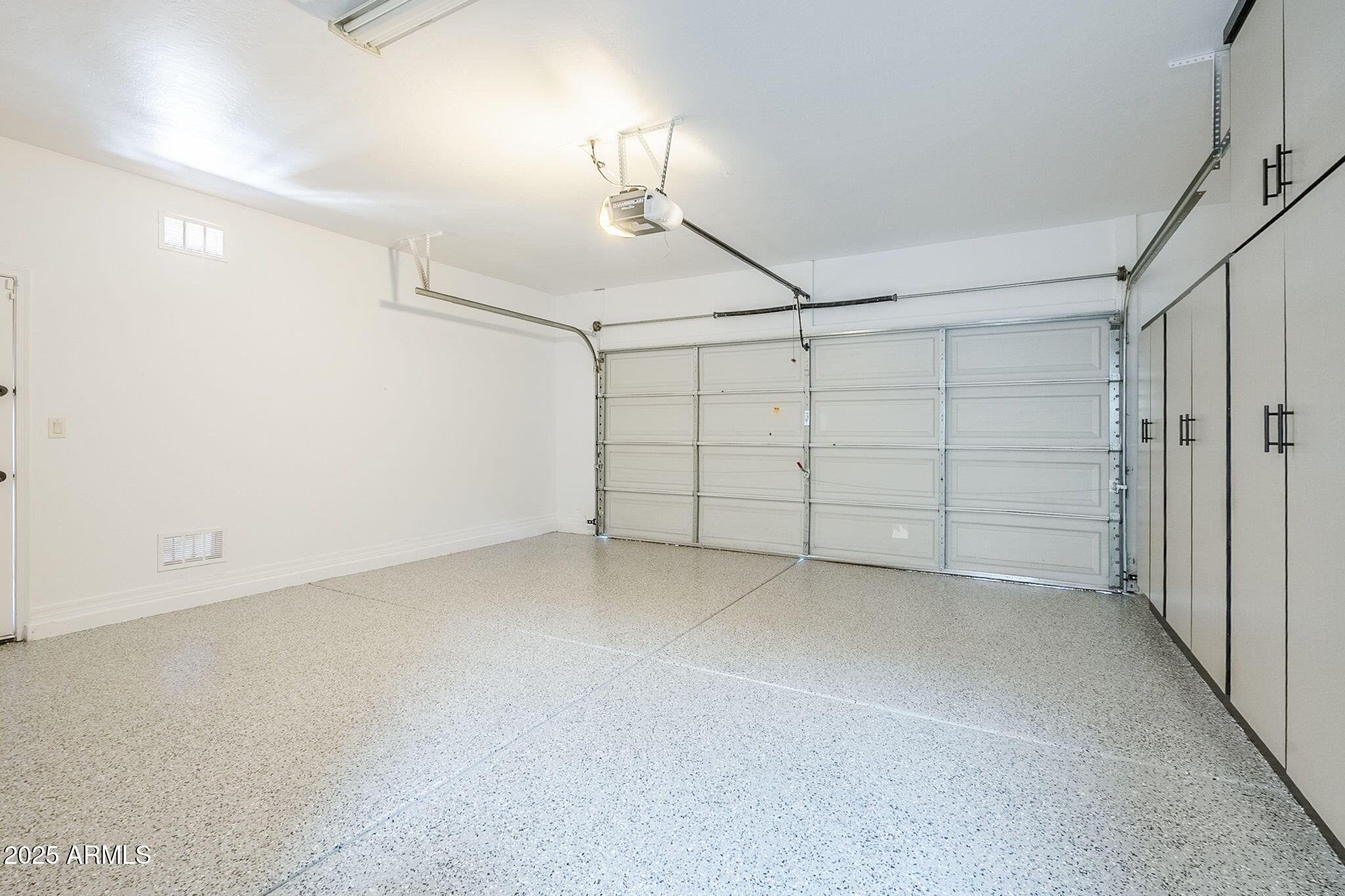 1367 W STEPHANIE Lane