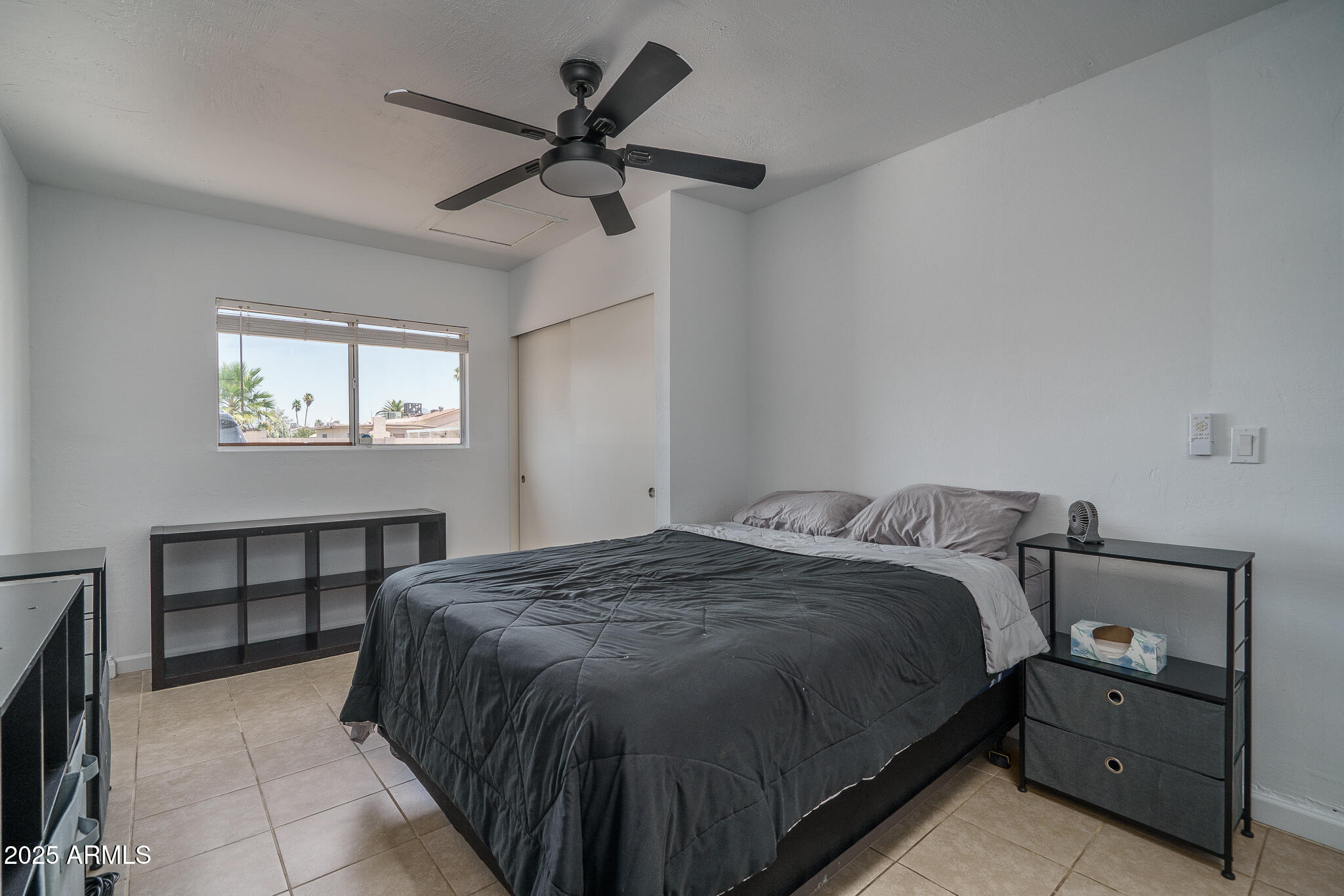 3331 W LIBBY Street