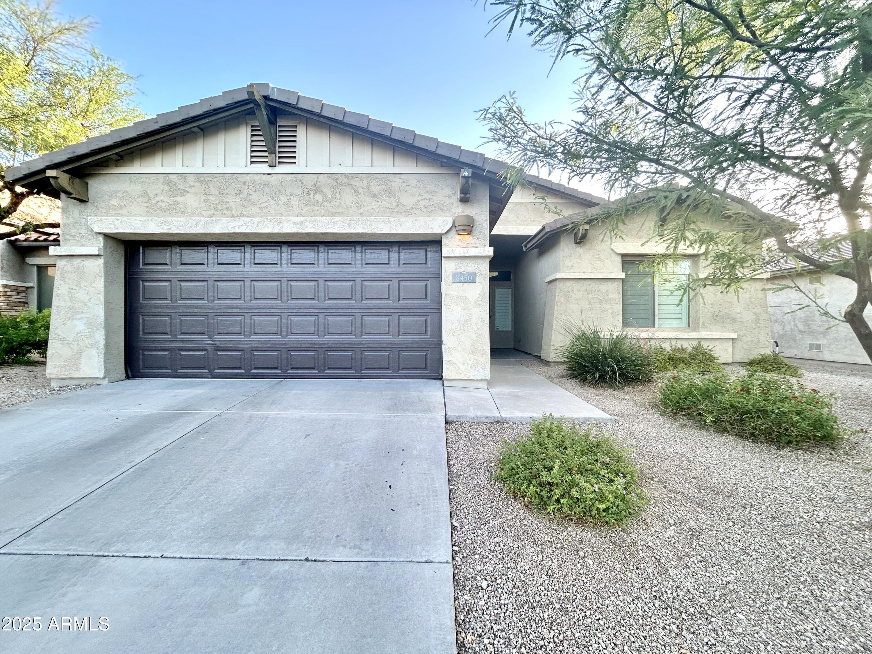 8450 W QUAIL TRACK Drive