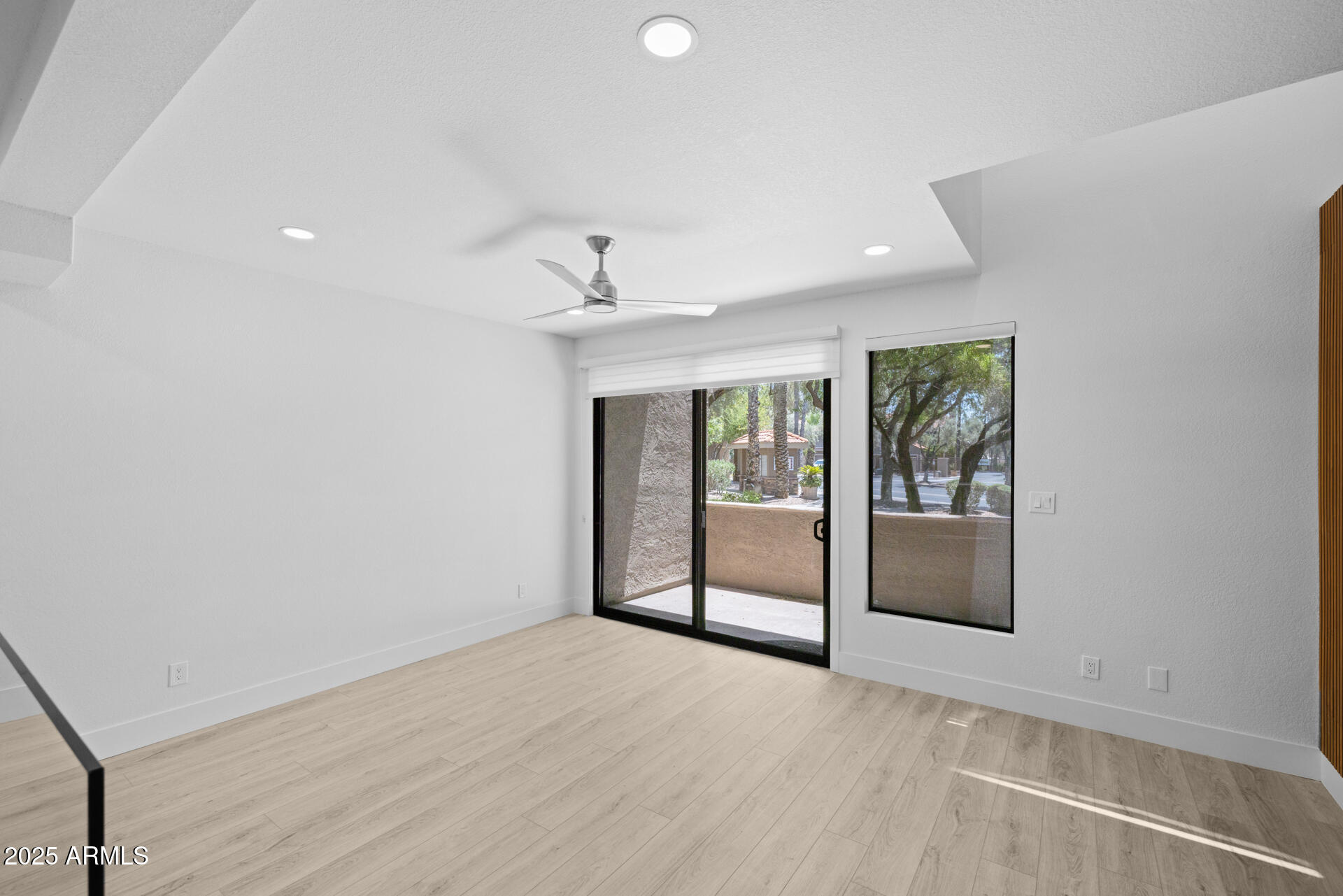 5122 E SHEA Boulevard, 1012