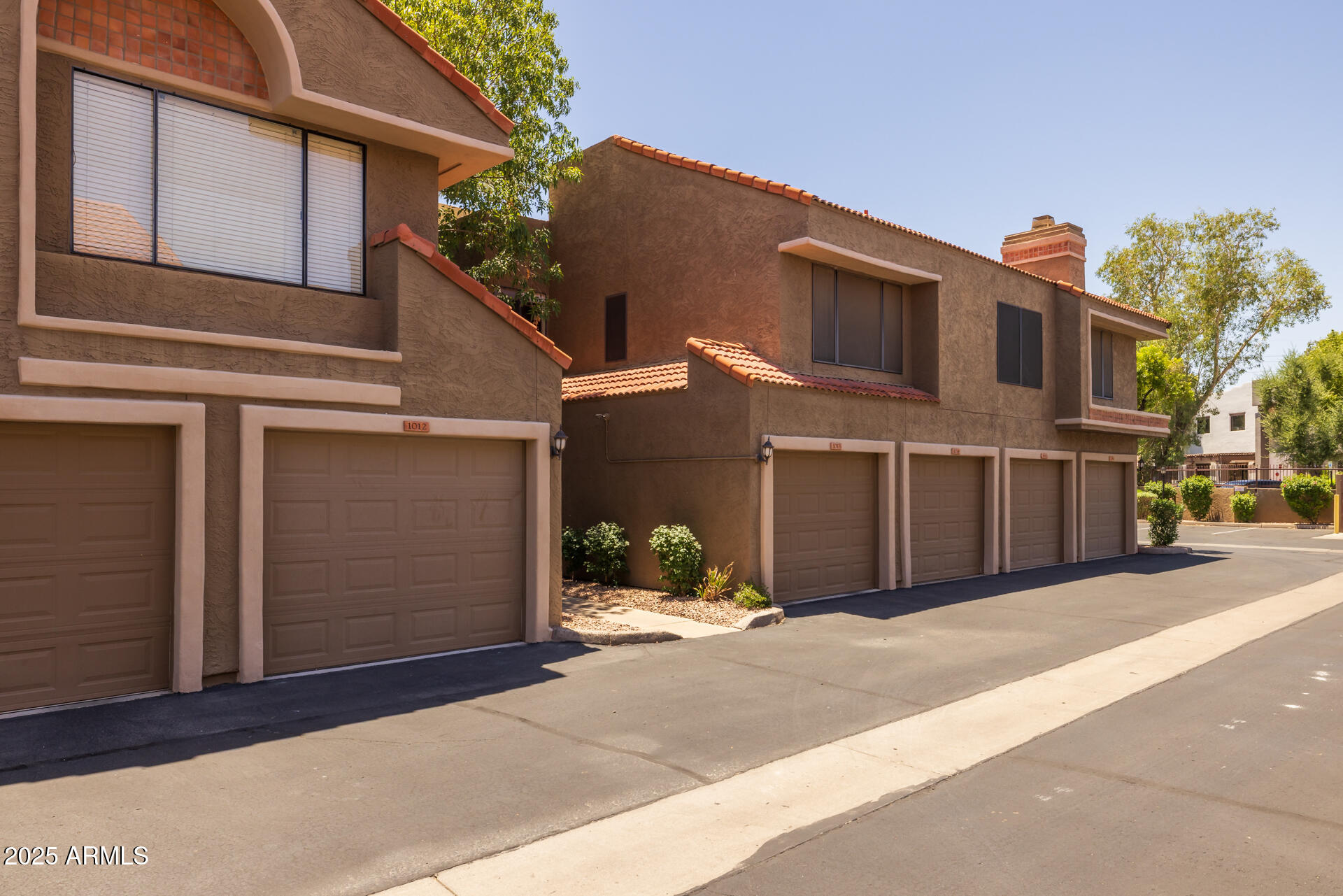 5122 E SHEA Boulevard, 1012