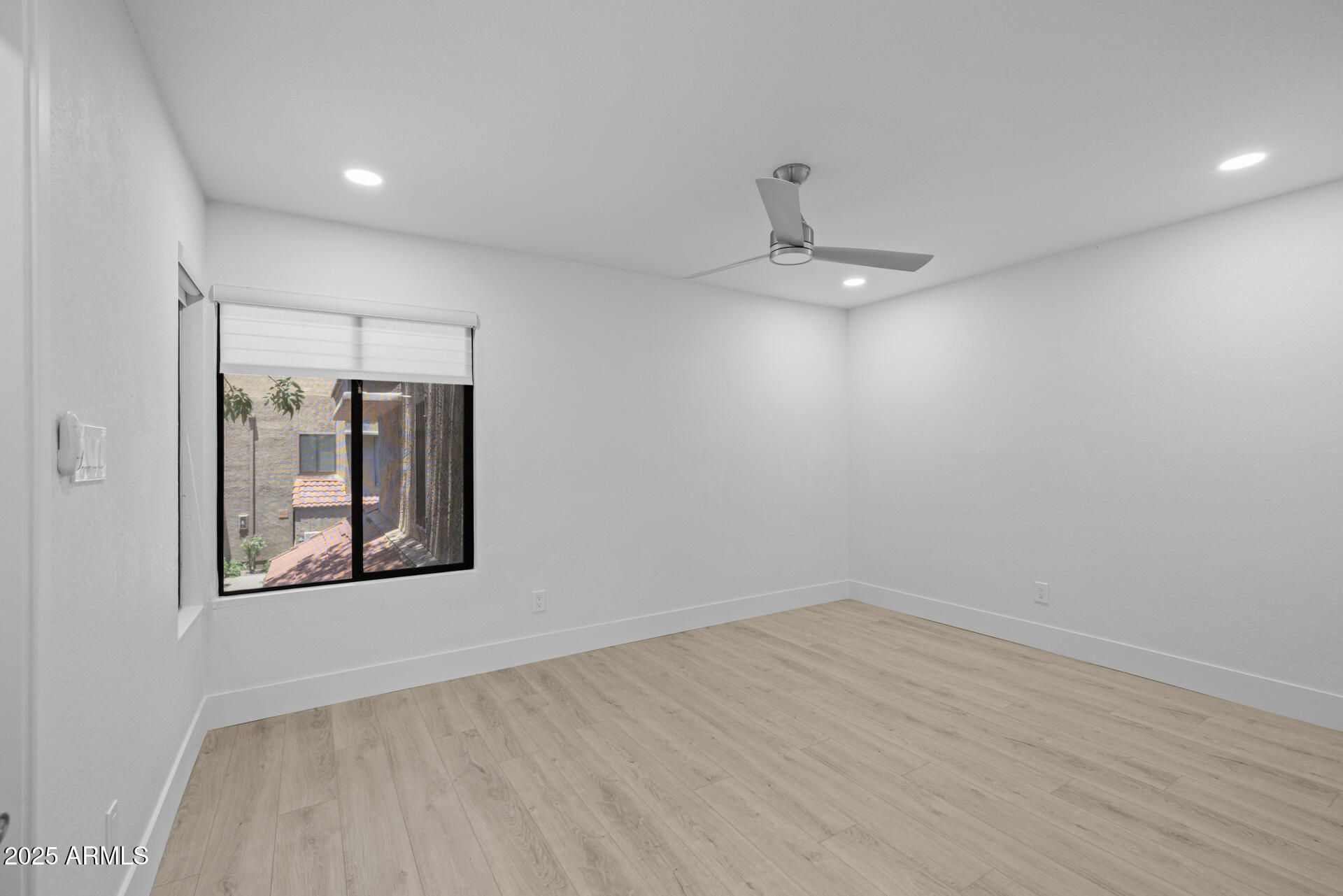 5122 E SHEA Boulevard, 1012