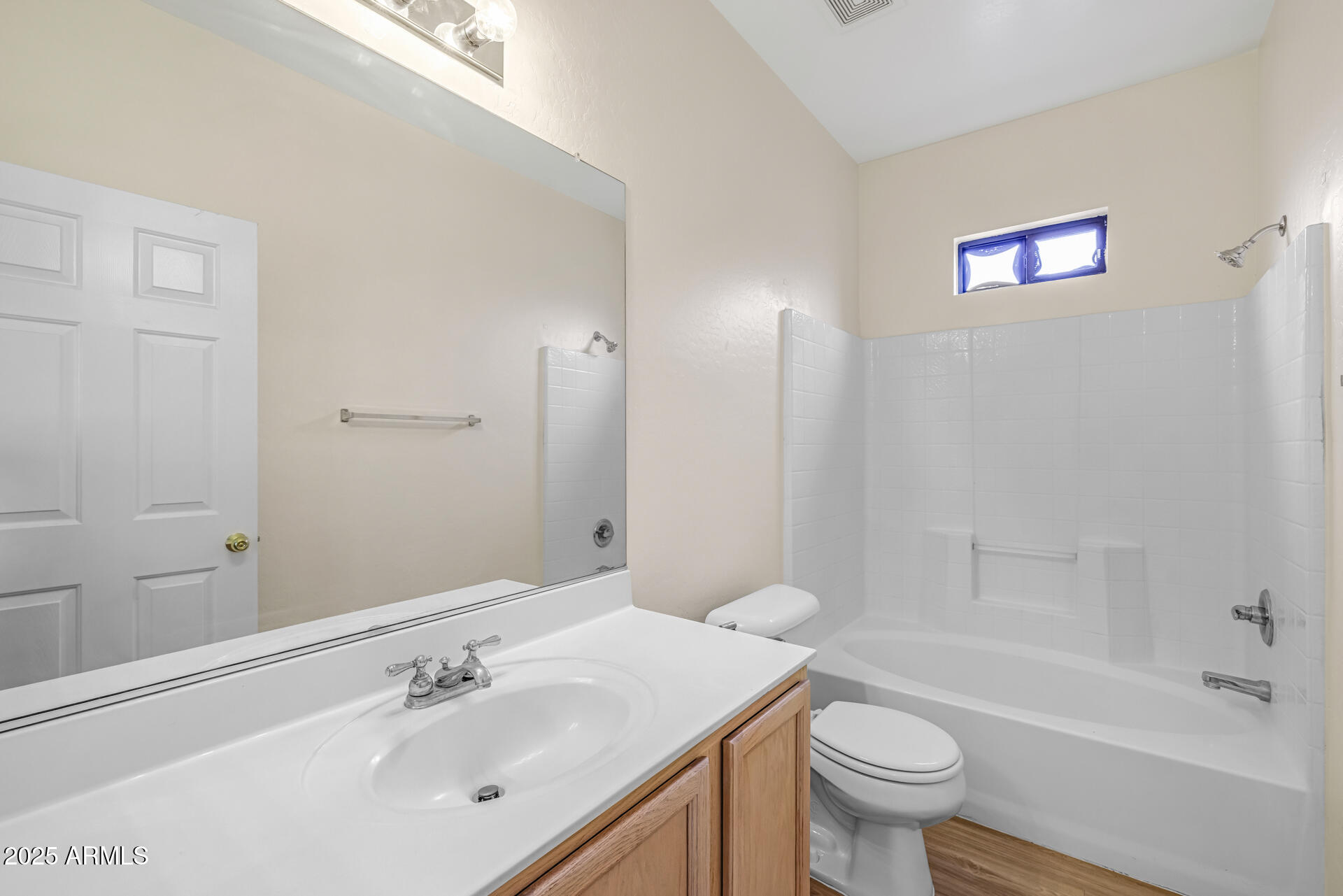 713 W SAINT CHARLES Avenue
