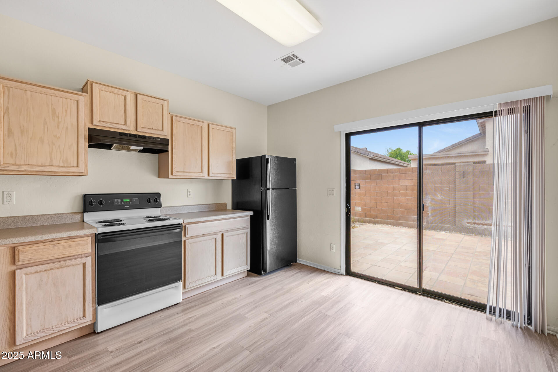 713 W SAINT CHARLES Avenue