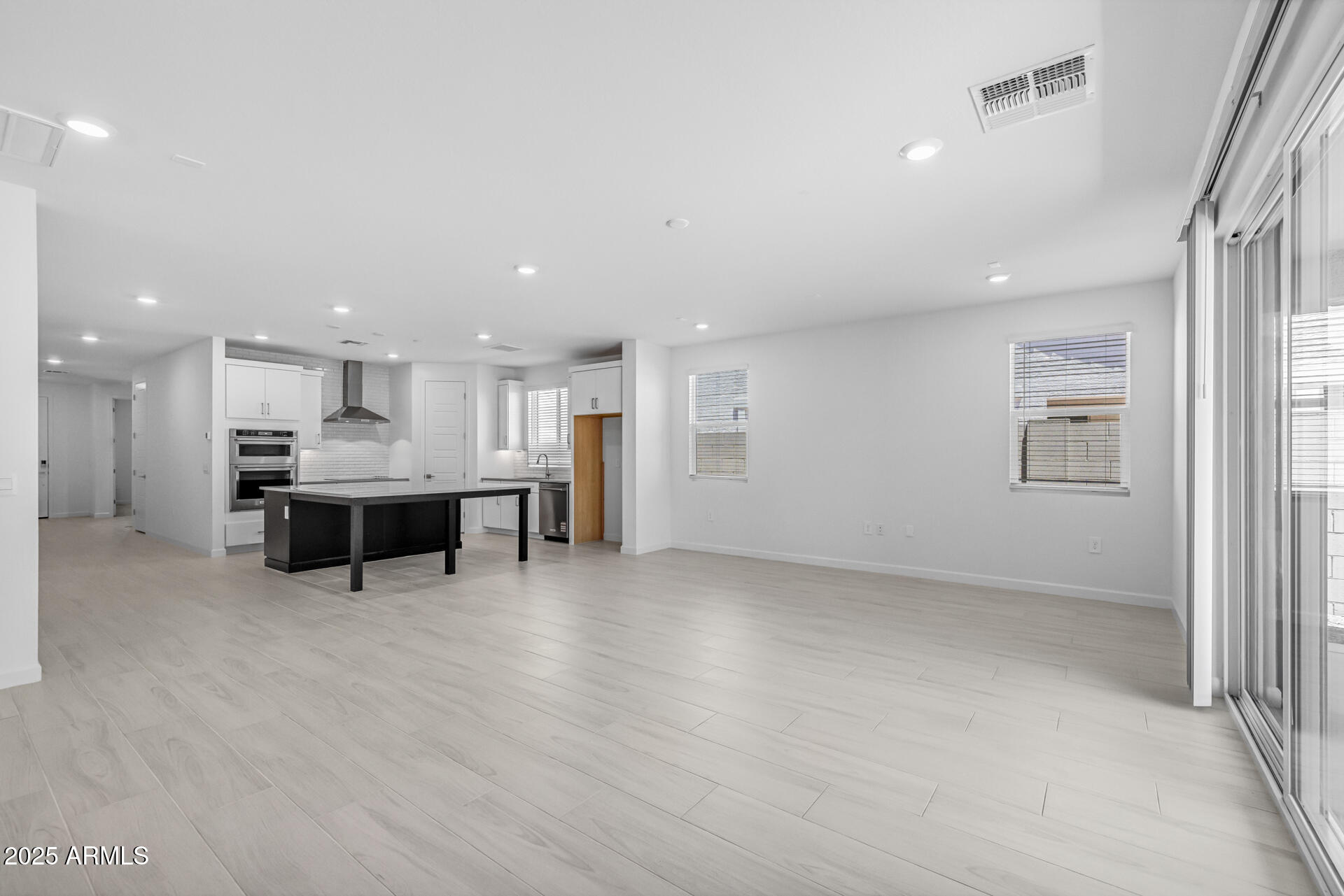 2323 W PEARCE Road
