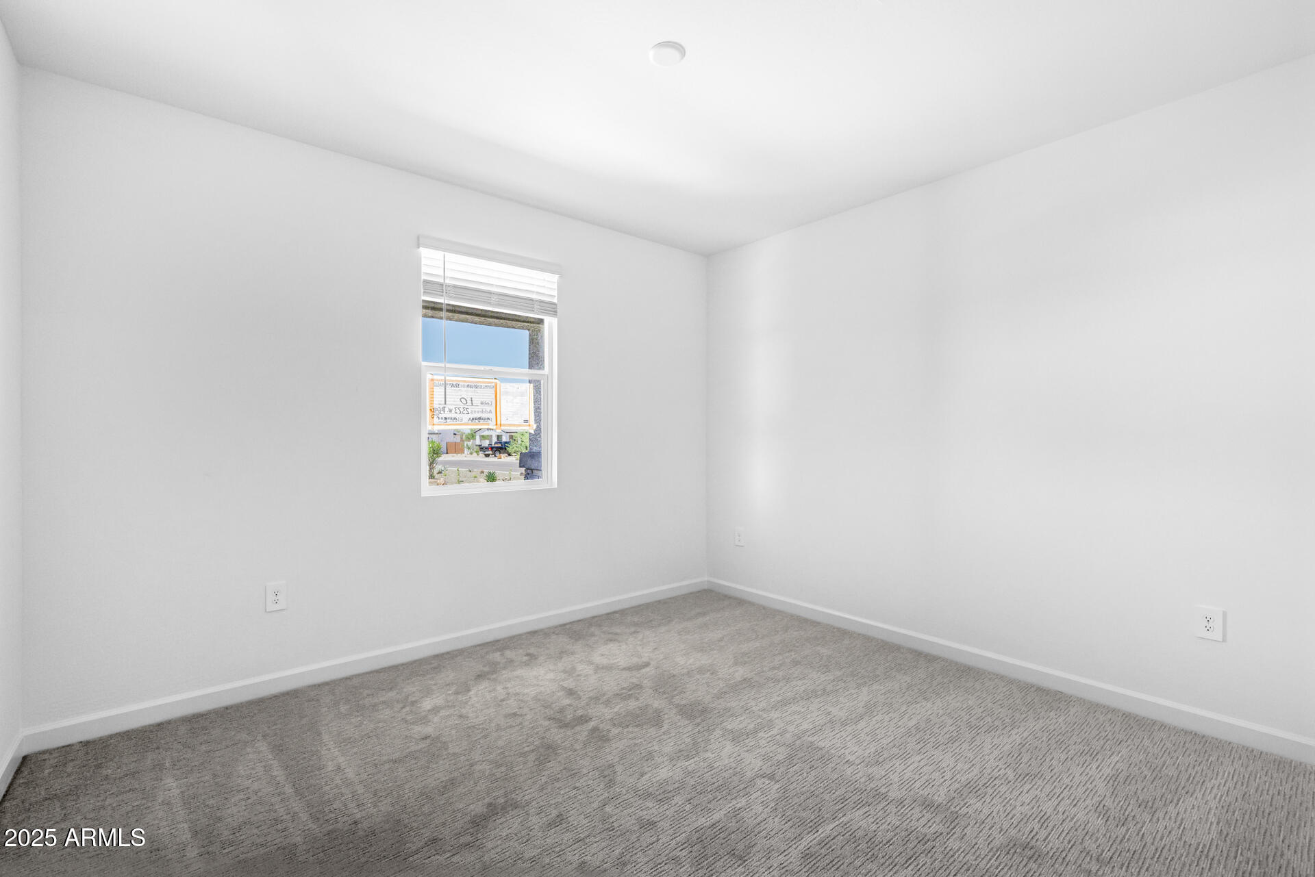 2323 W PEARCE Road