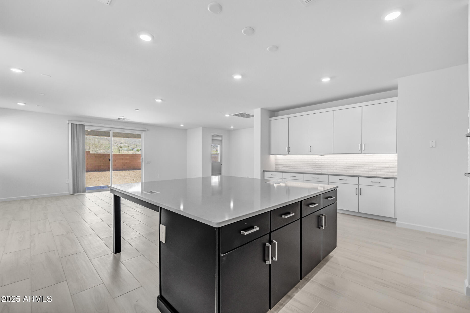 2323 W PEARCE Road