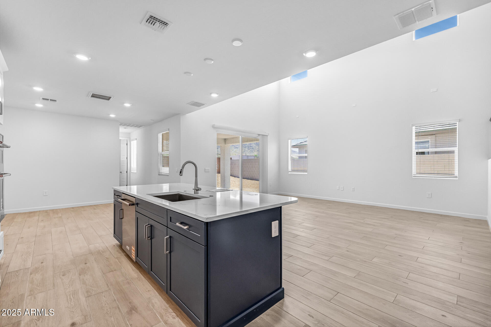 2319 W PEARCE Road