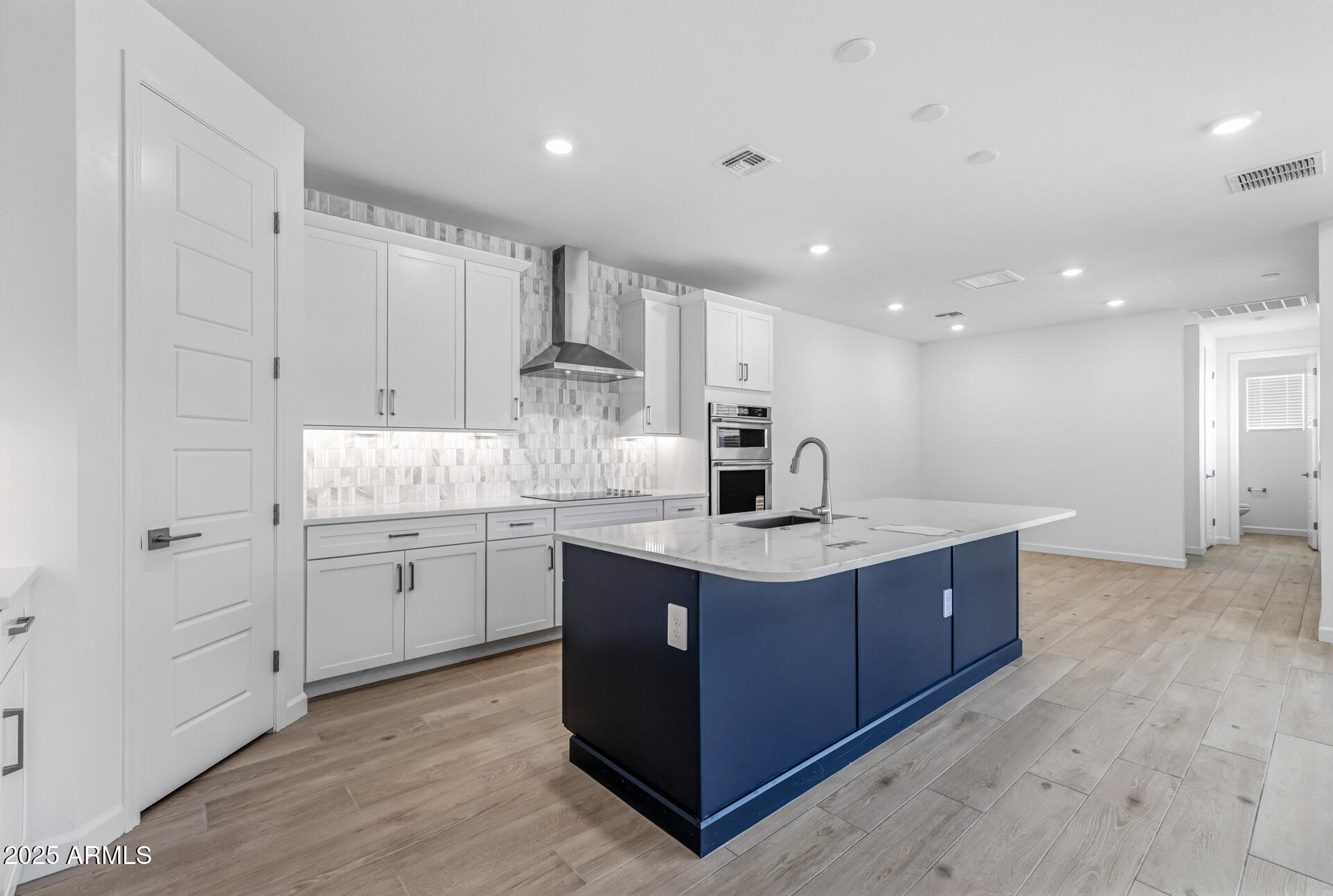 2319 W PEARCE Road